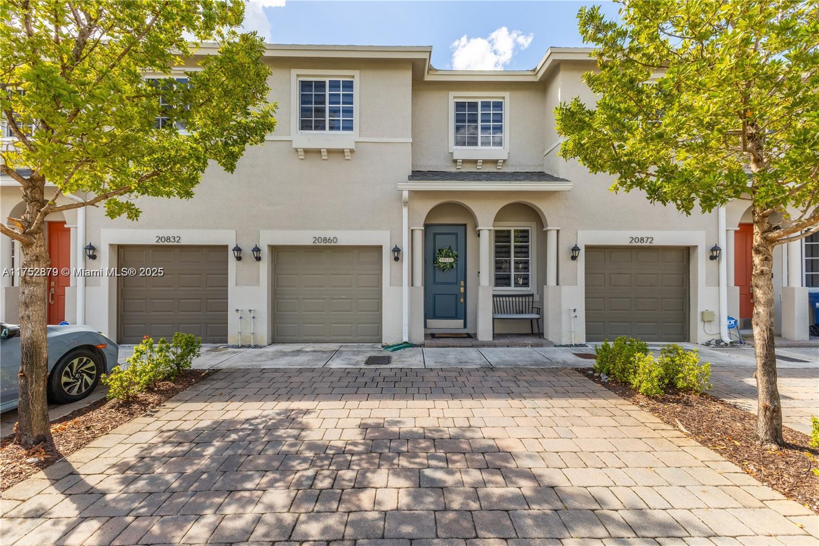 Rental Property at 20860 Nw 13th, Miami Gardens, Broward County, Florida - Bedrooms: 4 
Bathrooms: 3  - $3,800 MO.