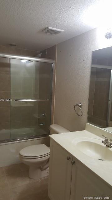 Galloway Lakefront Condo - Residential Lease