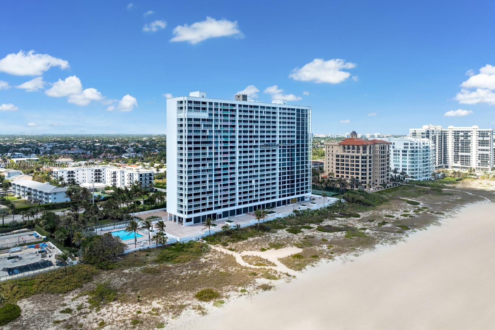 OCEANS EDGE - Residential