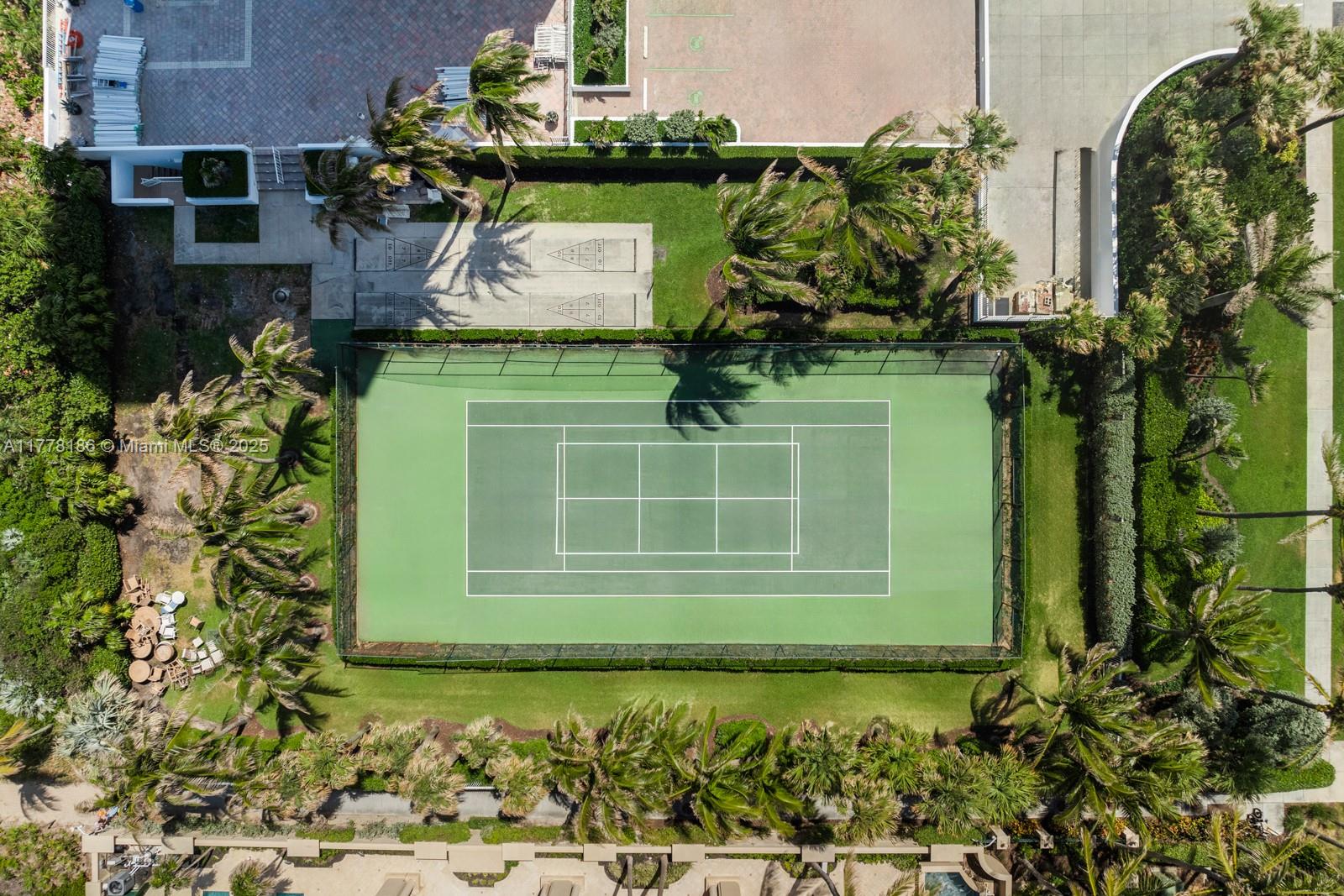 OCEANS EDGE - Residential