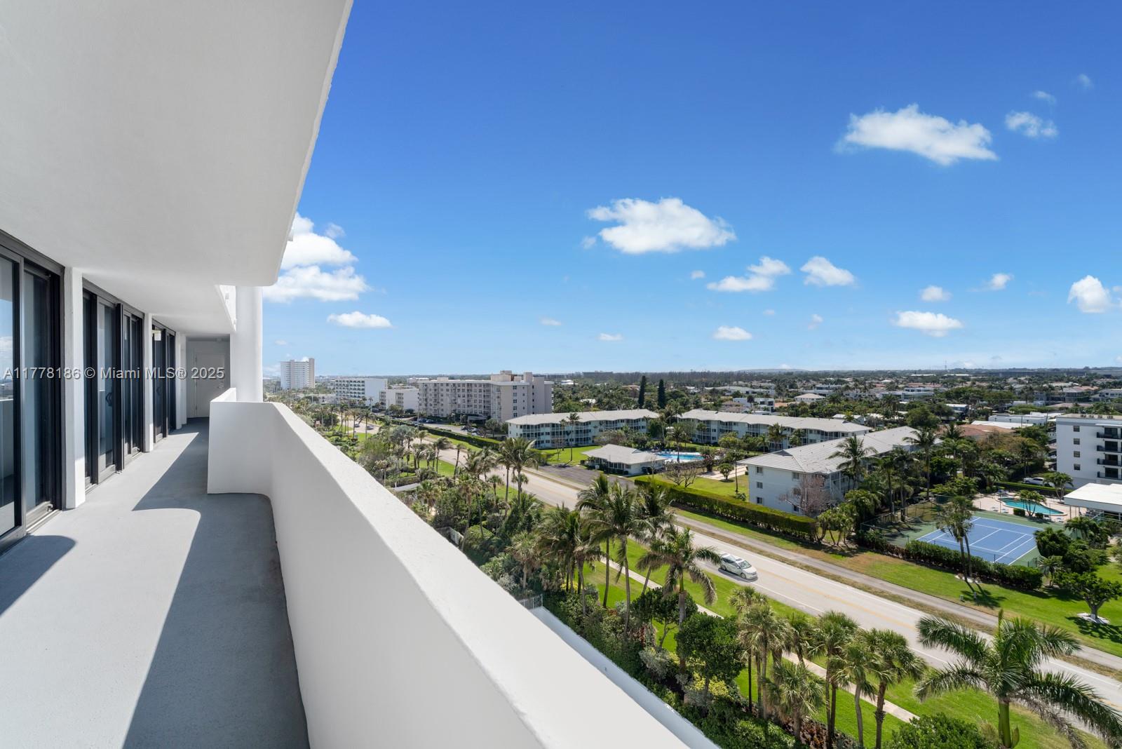 OCEANS EDGE - Residential