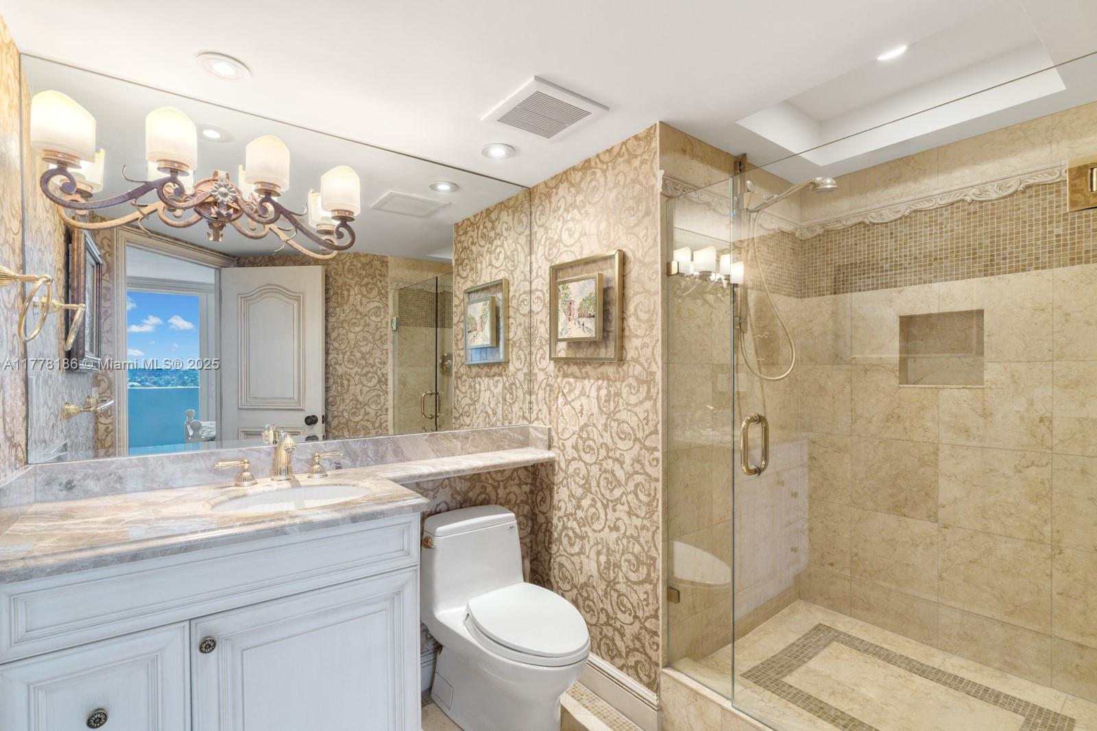 OCEANS EDGE - Residential