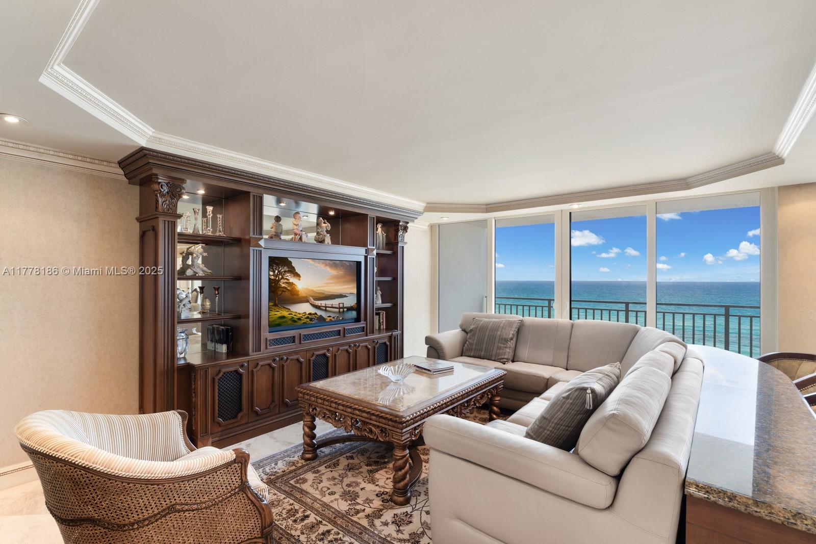 OCEANS EDGE - Residential