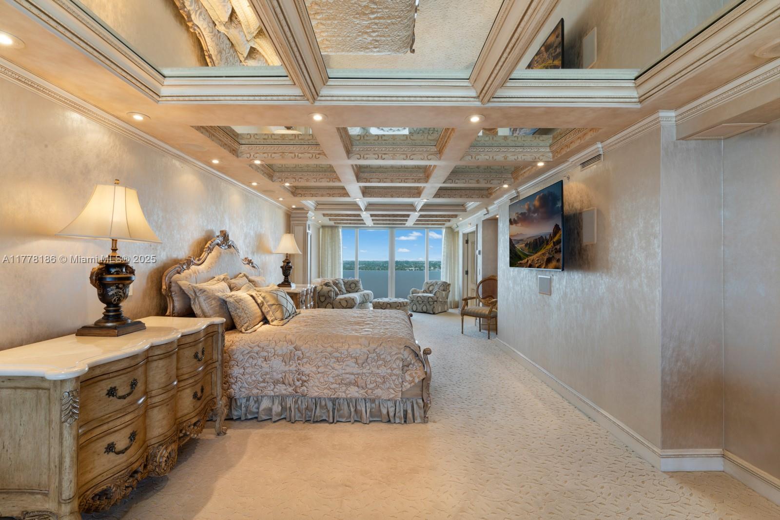 OCEANS EDGE - Residential