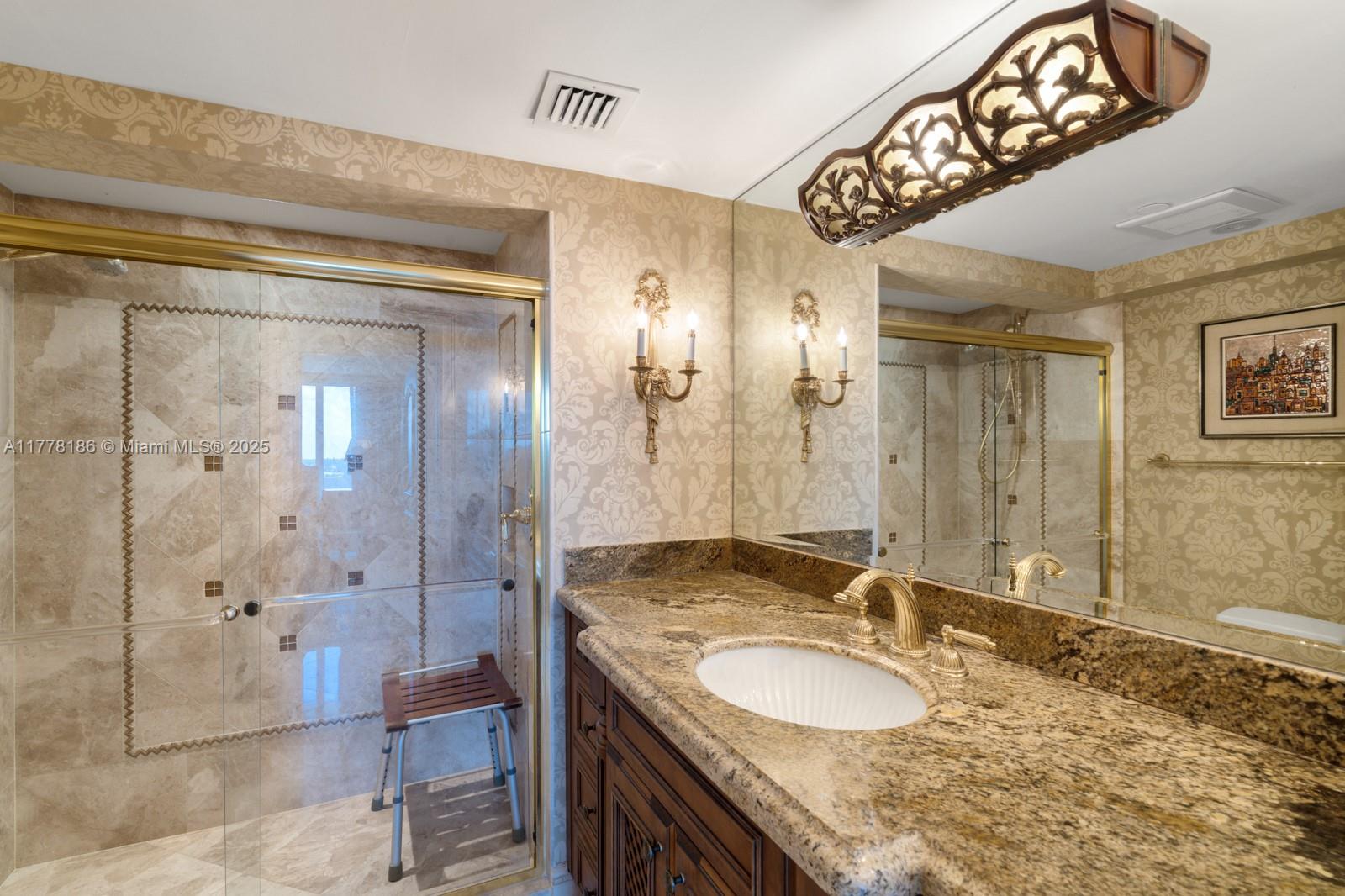 OCEANS EDGE - Residential