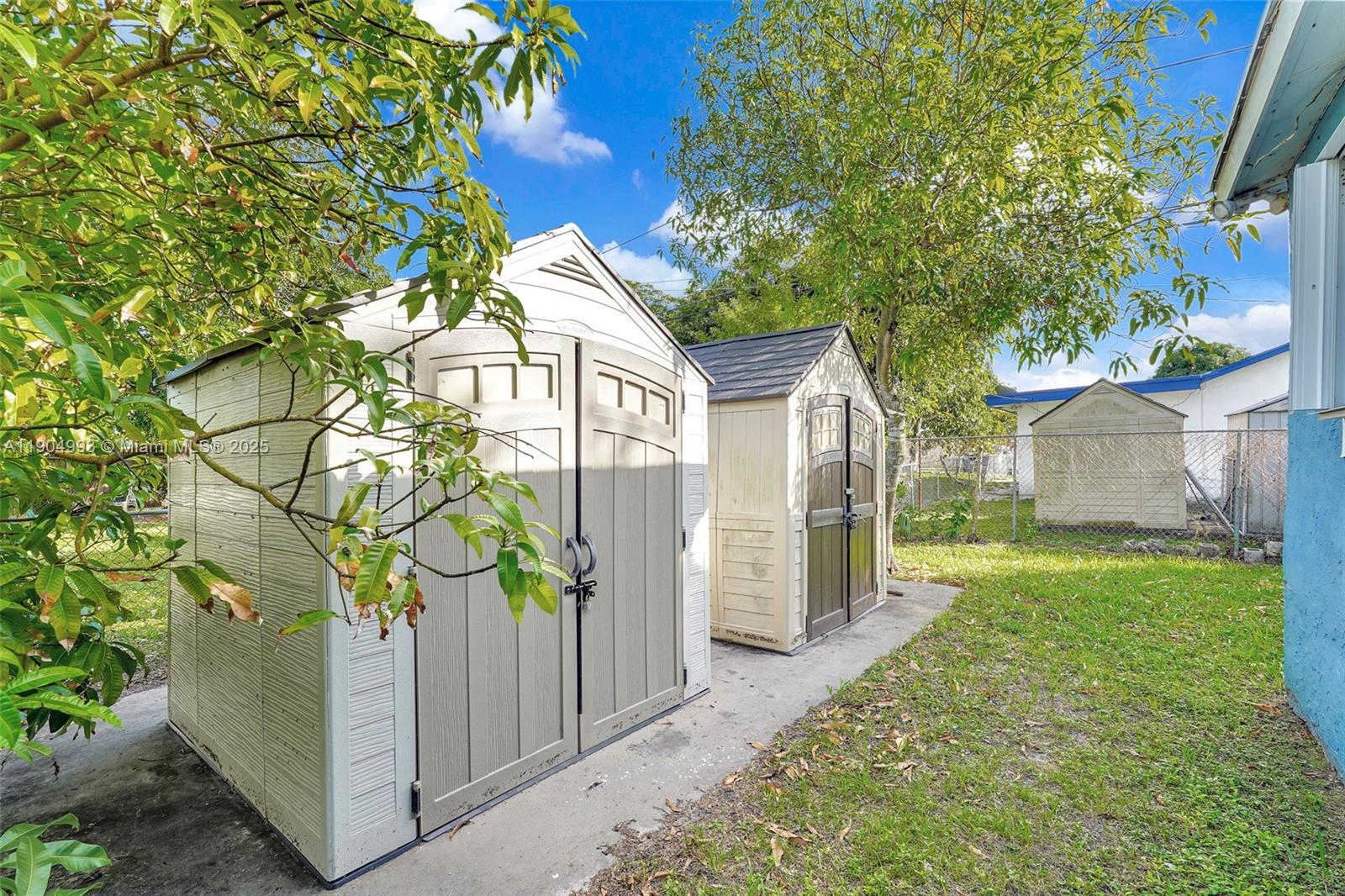 FLAMINGO VILLAGE 1ST ADD - Residential