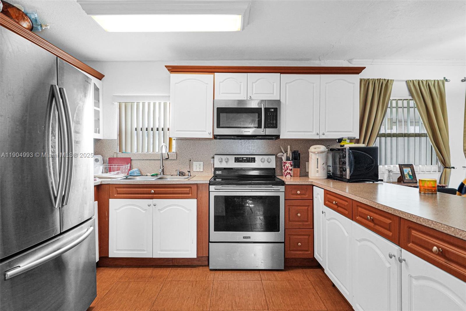 FLAMINGO VILLAGE 1ST ADD - Residential