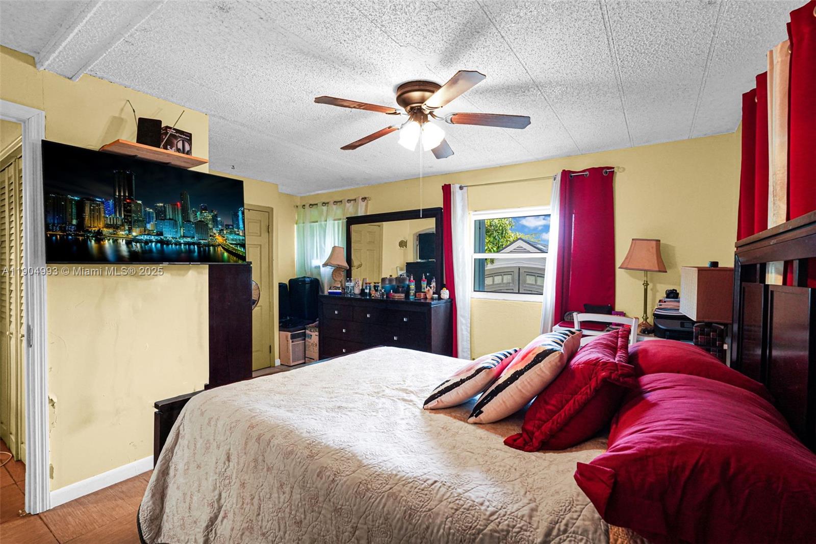 FLAMINGO VILLAGE 1ST ADD - Residential