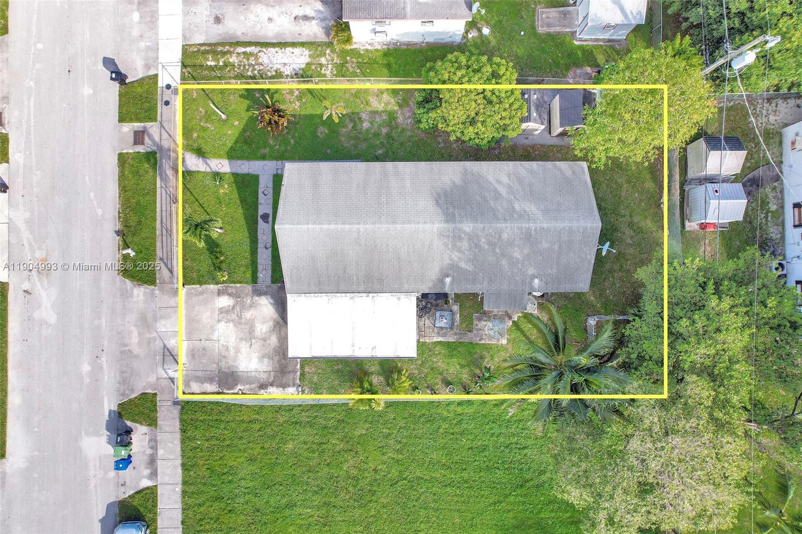 FLAMINGO VILLAGE 1ST ADD - Residential