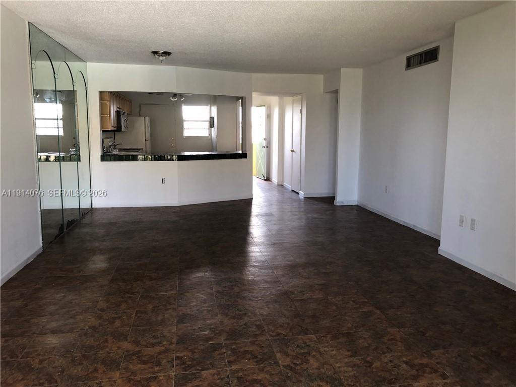 JADE WINDS GROUP-DAISY GA - Residential