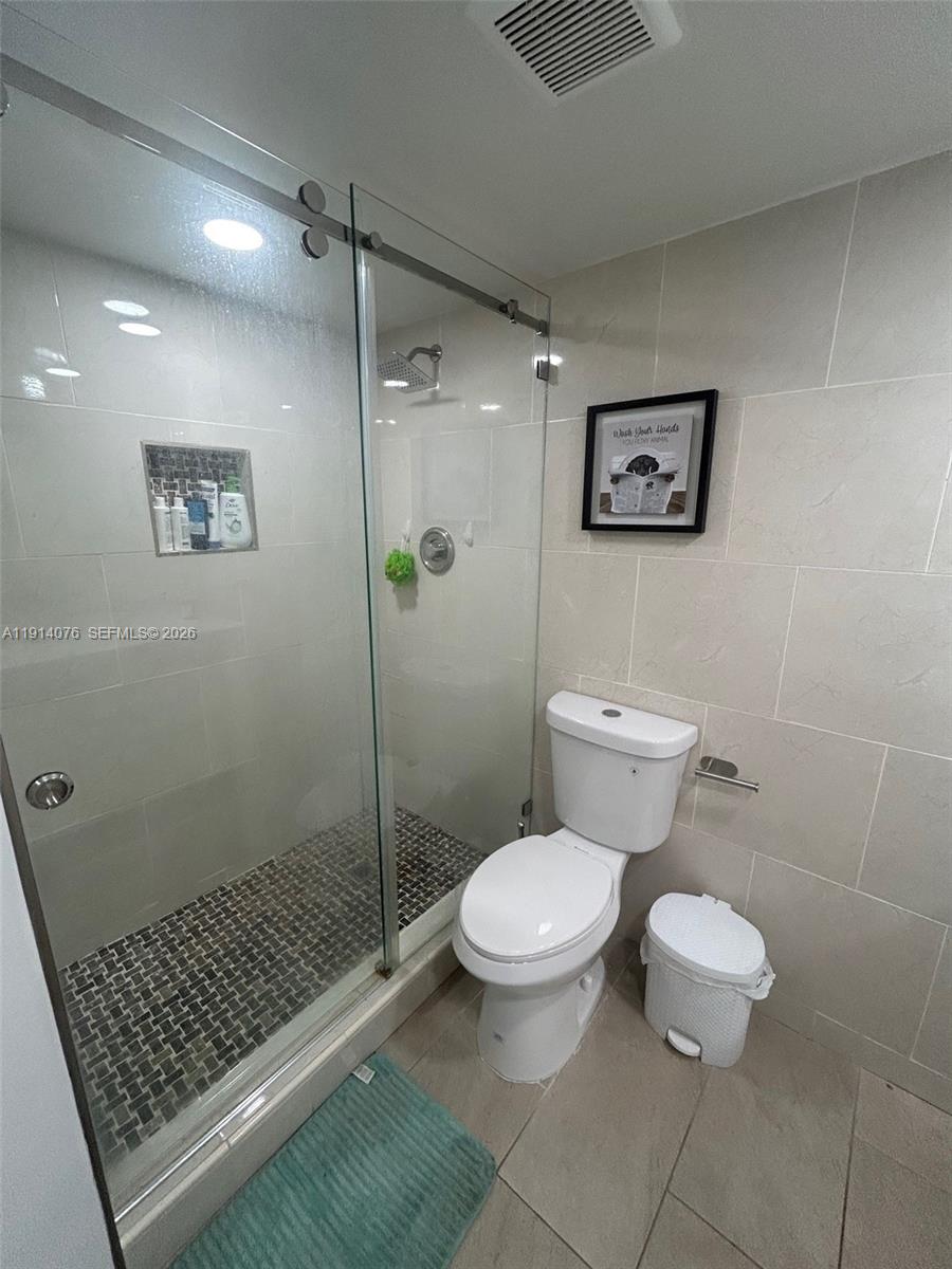 JADE WINDS GROUP-DAISY GA - Residential