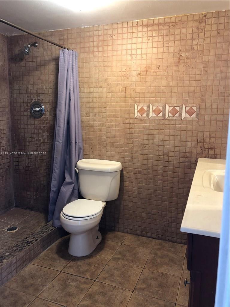 JADE WINDS GROUP-DAISY GA - Residential