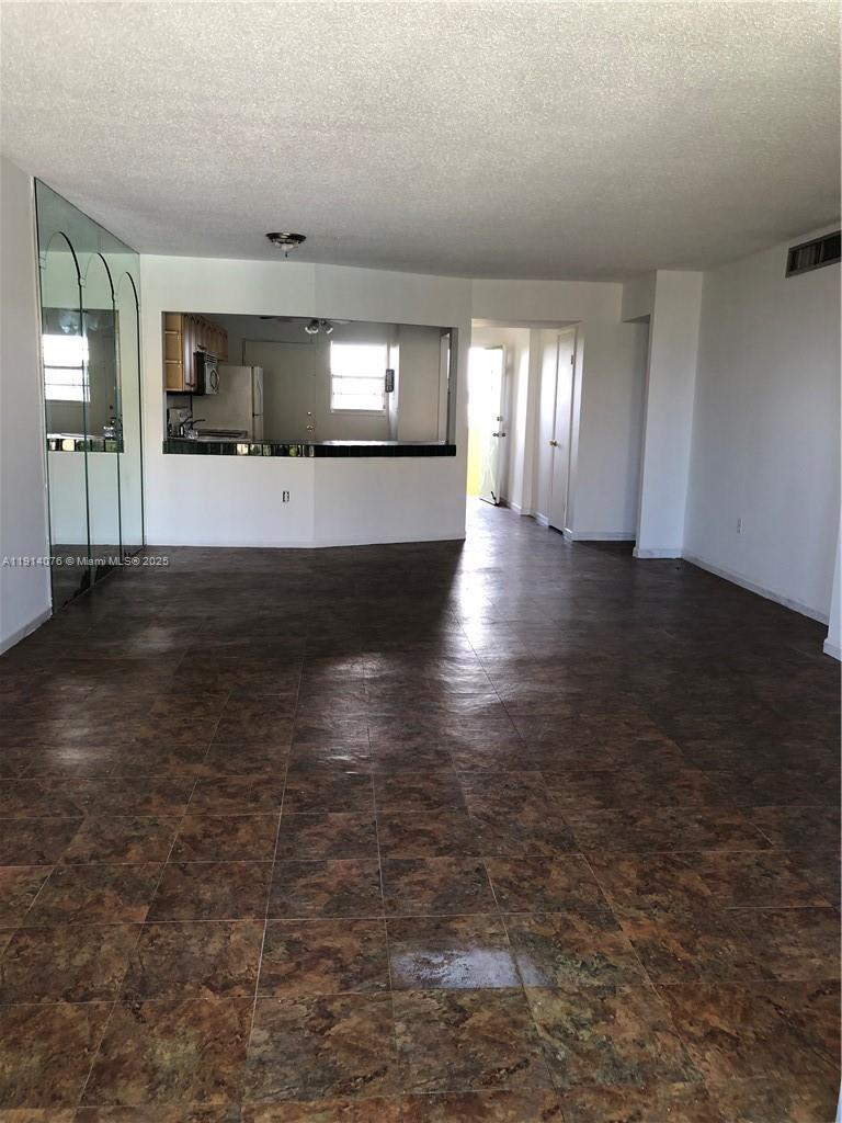 JADE WINDS GROUP-DAISY GA - Residential