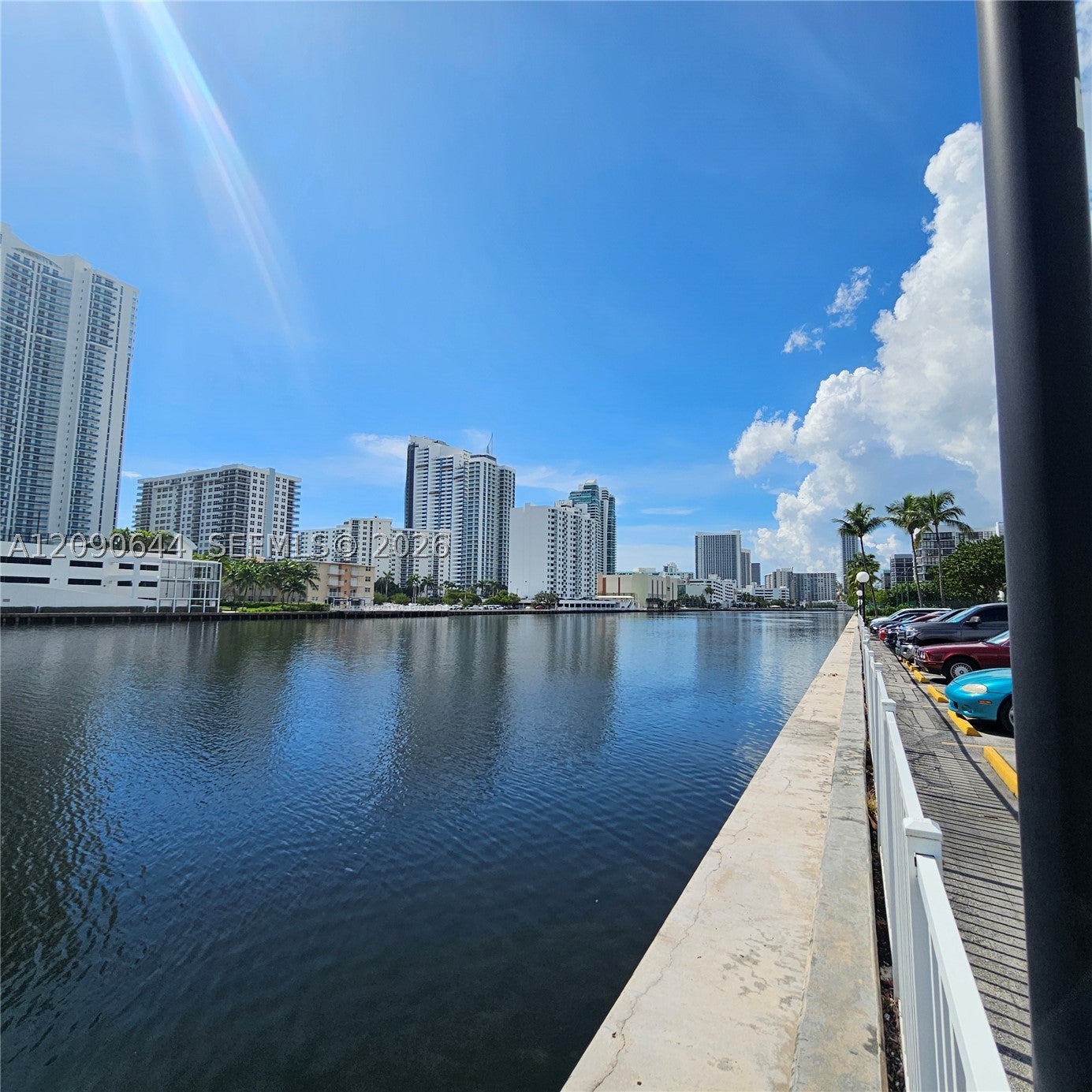1000 Parkview Dr 124