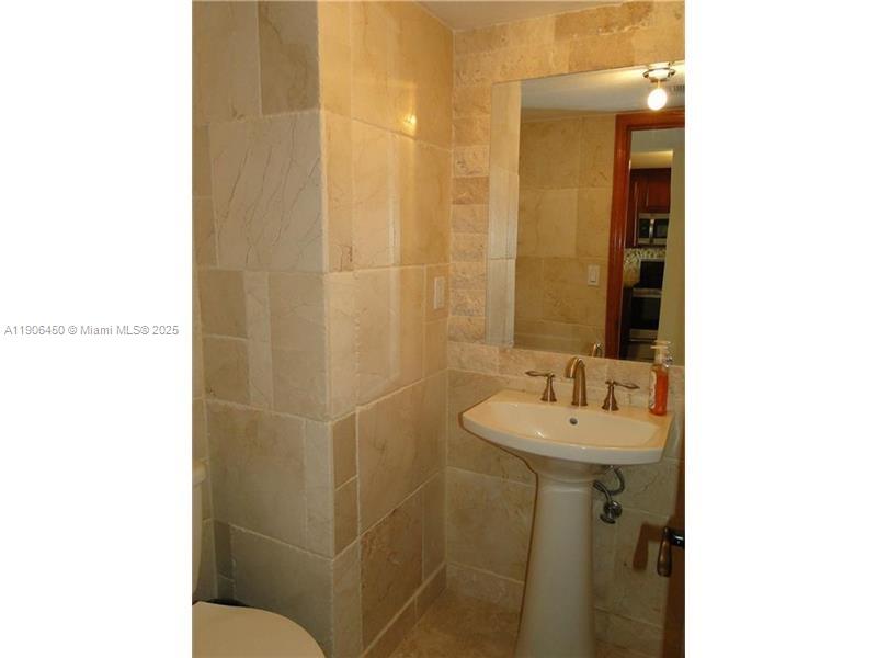 ADMIRALS PORT CONDO WEST - Residential Lease