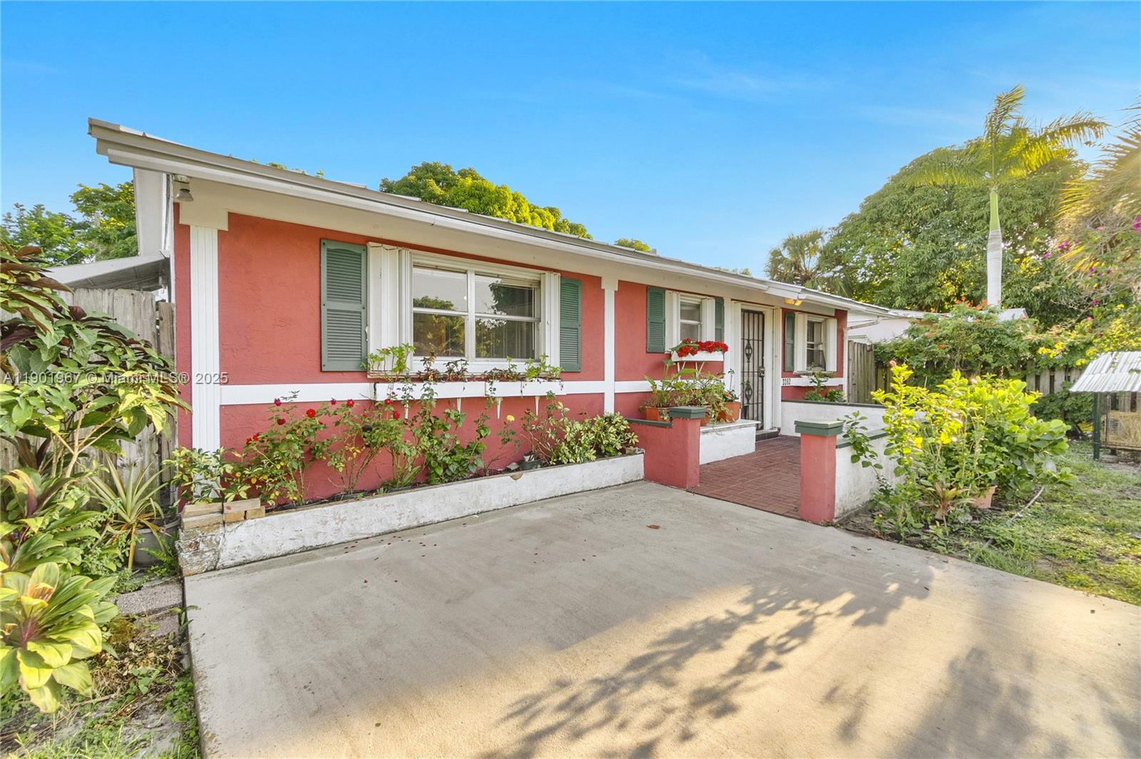 GOLDEN GATE - Residential