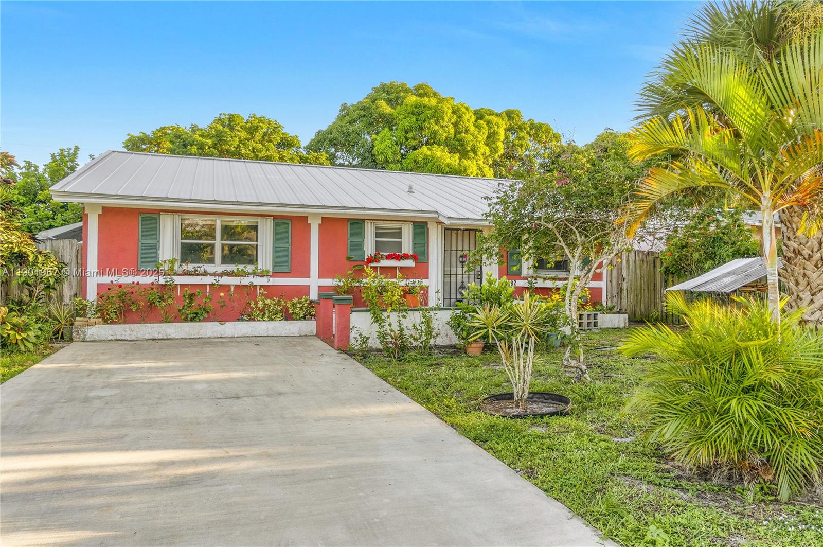 GOLDEN GATE - Residential