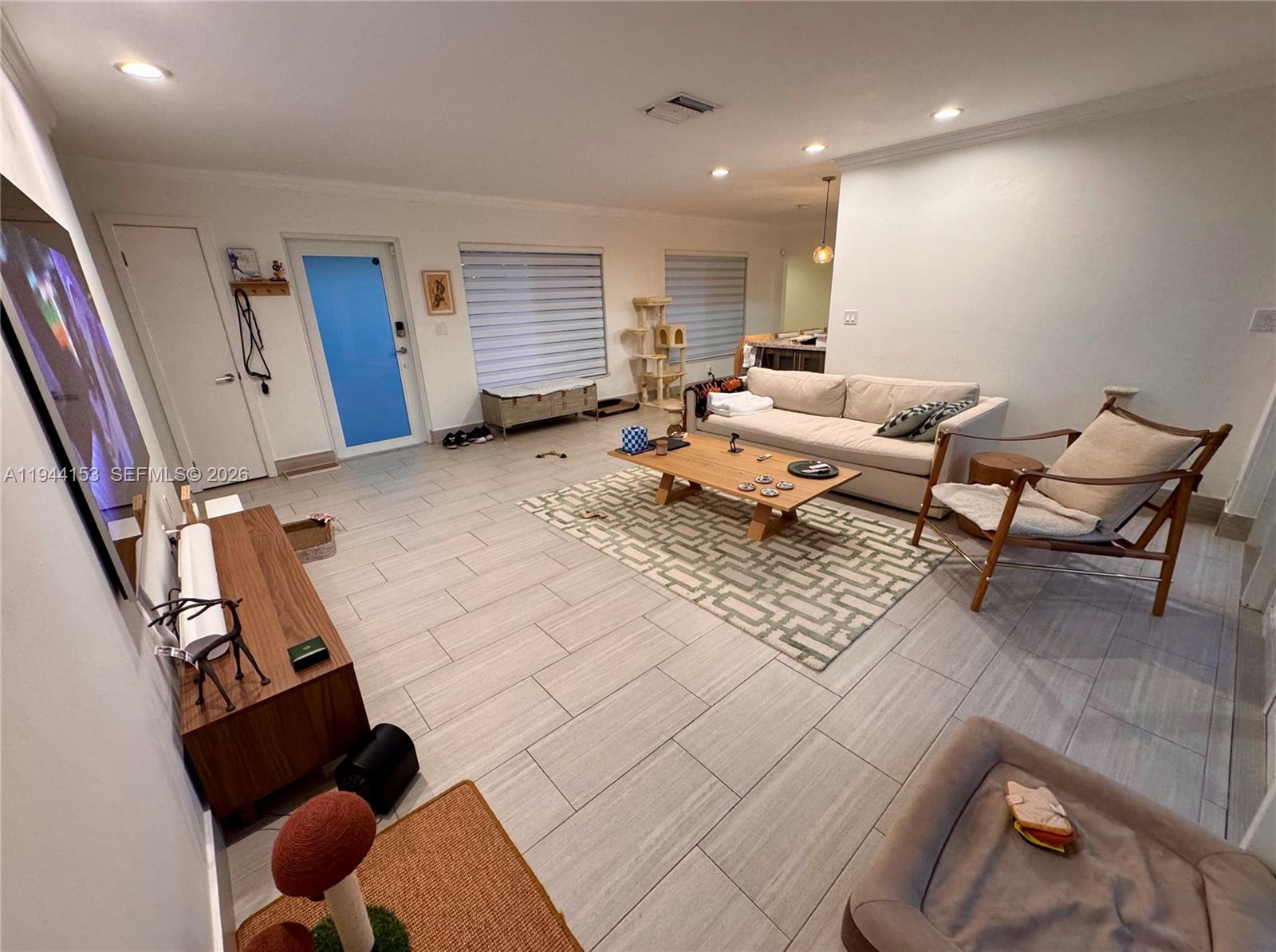 HIGHLAND GARDENS - Residential Lease