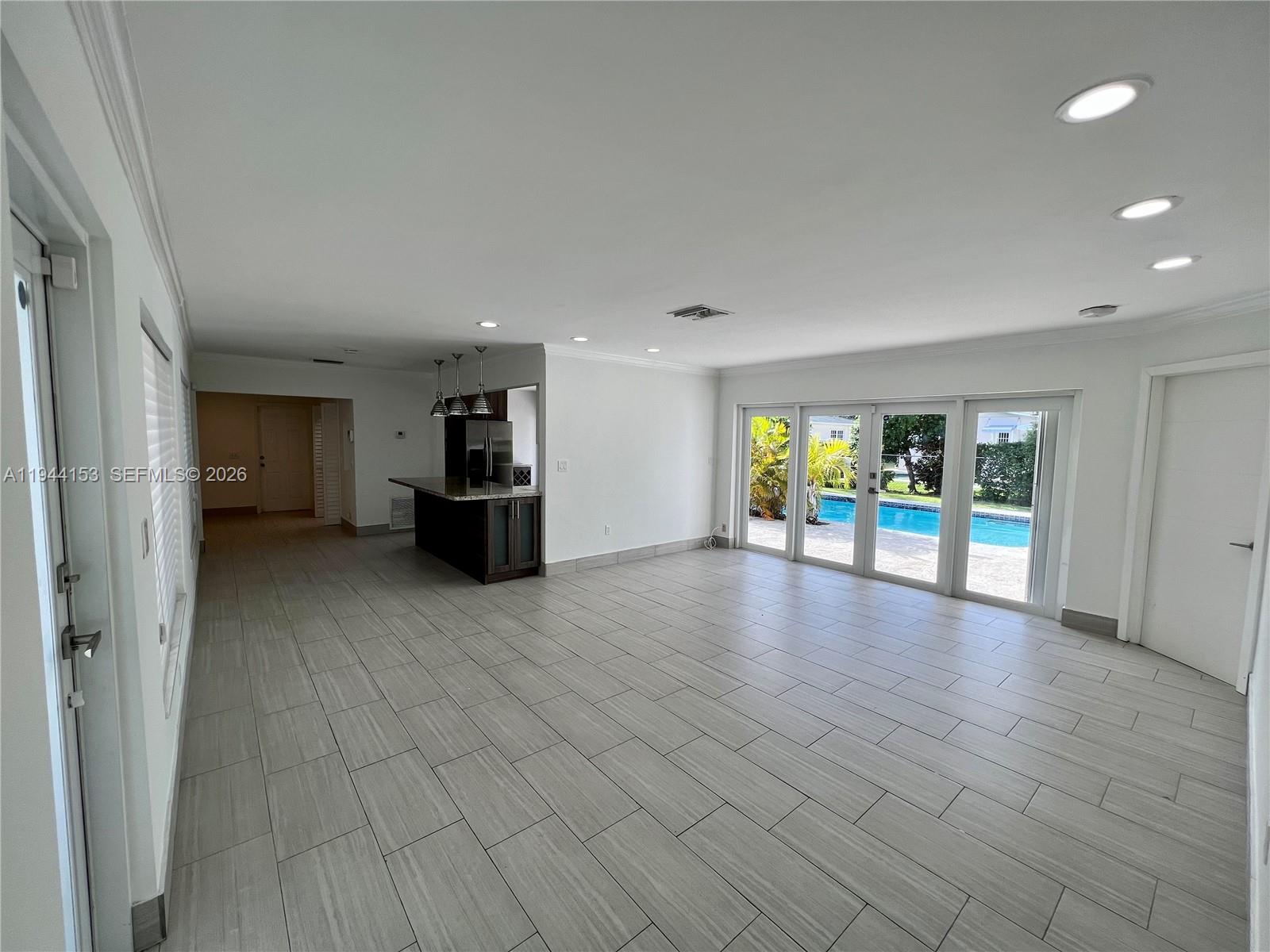 HIGHLAND GARDENS - Residential Lease