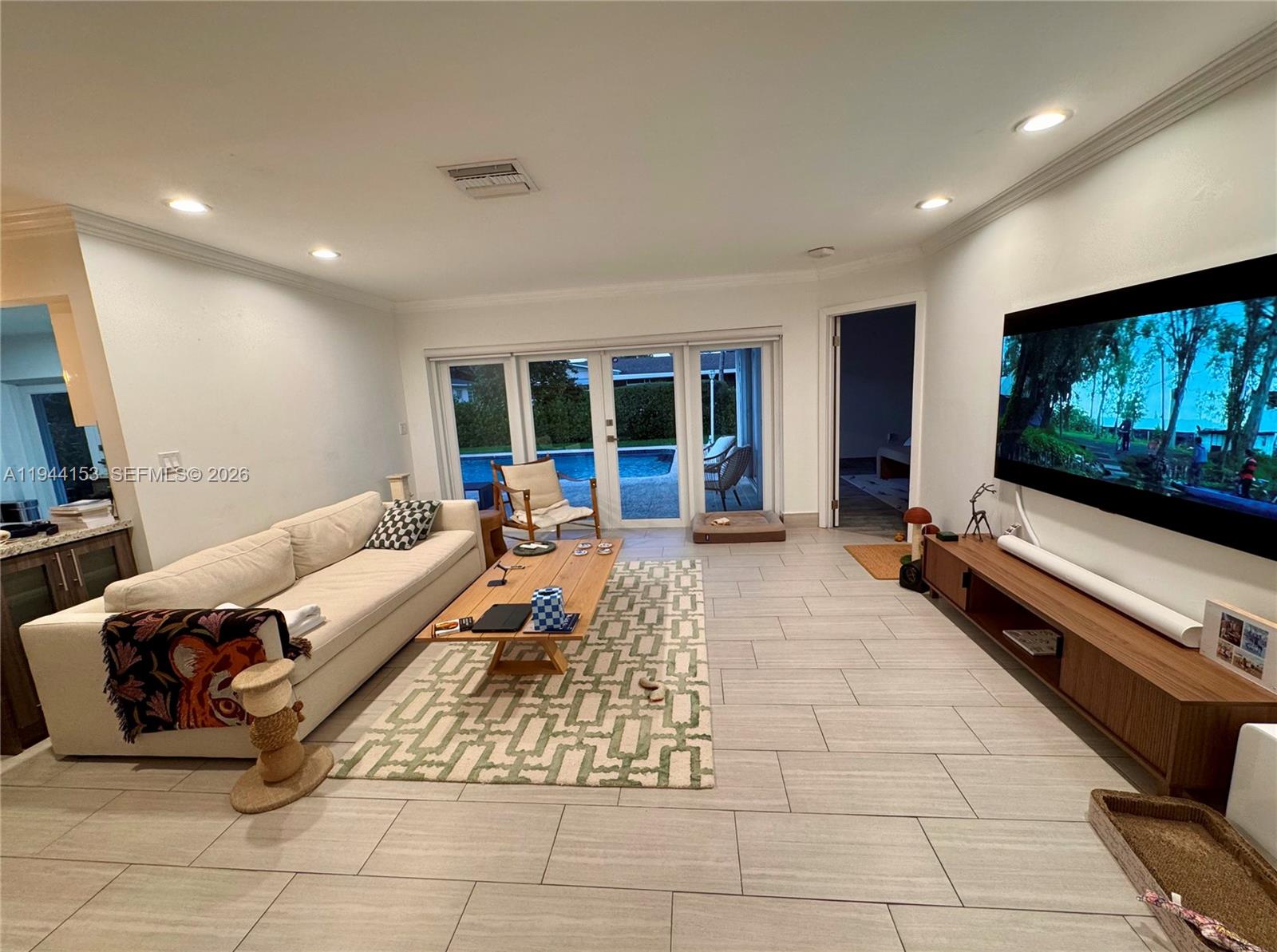 HIGHLAND GARDENS - Residential Lease