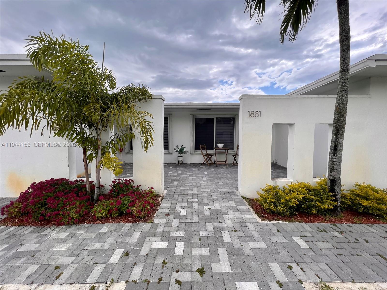 HIGHLAND GARDENS - Residential Lease