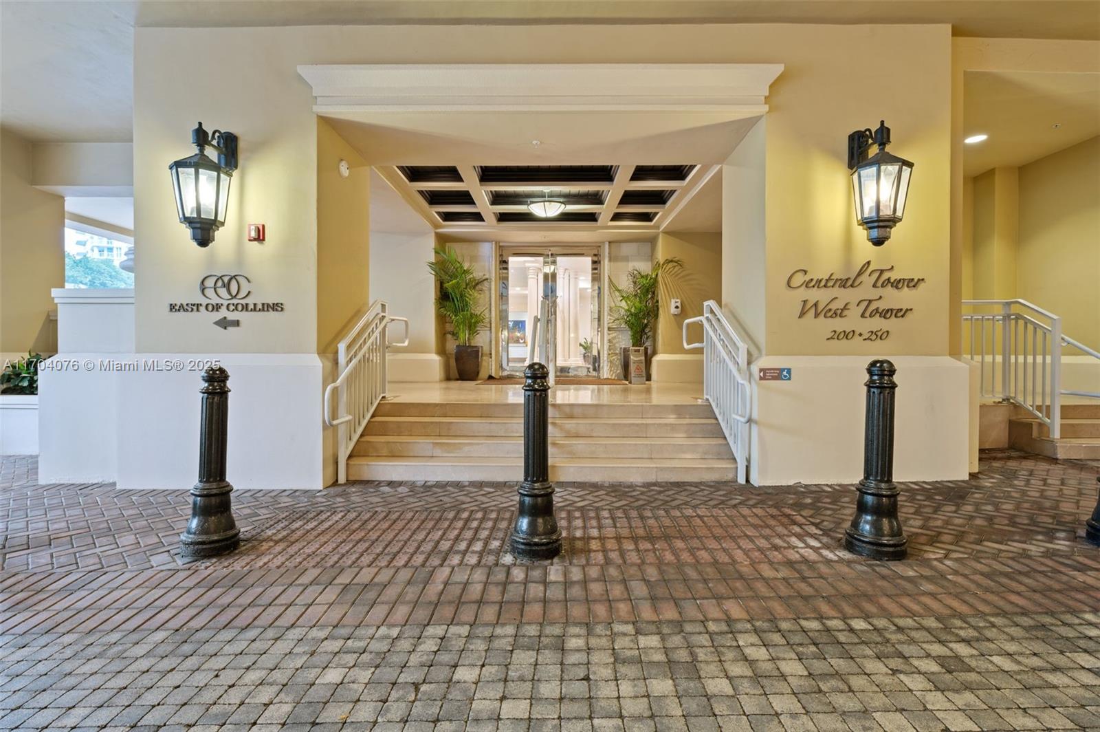 ST TROPEZ ON THE BAY II C - Residential