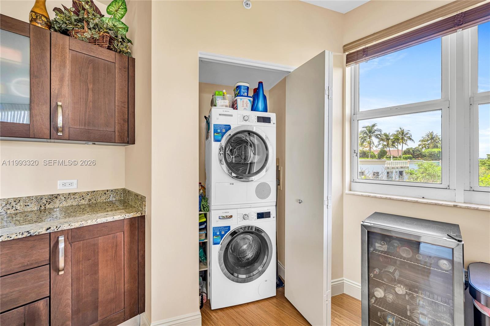 TURNBERRY VLG NO TOWER CO - Residential