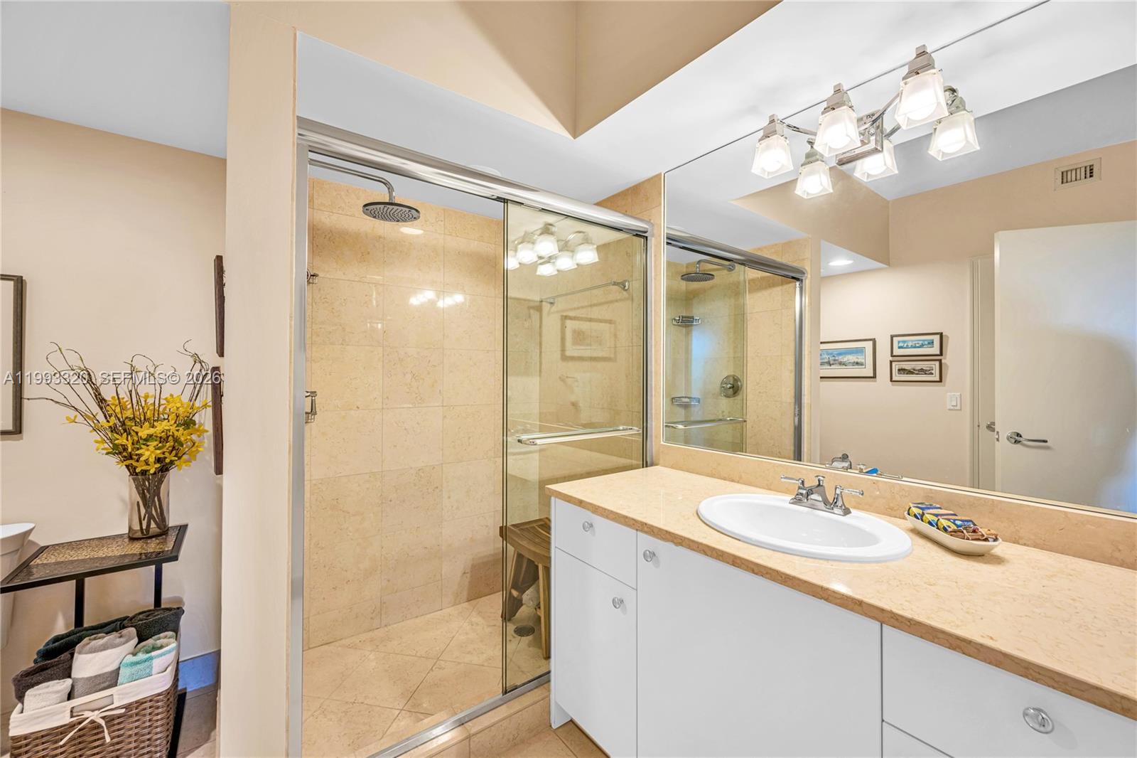 TURNBERRY VLG NO TOWER CO - Residential