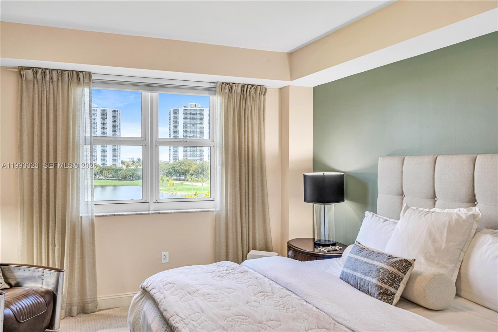 TURNBERRY VLG NO TOWER CO - Residential