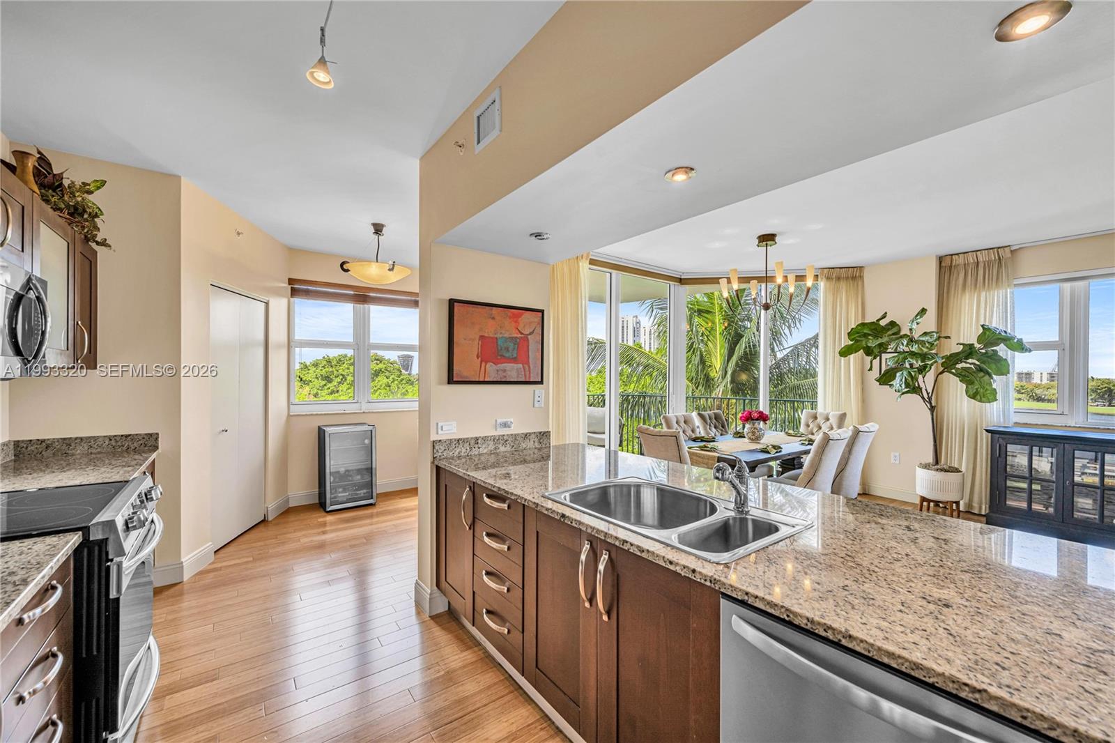 TURNBERRY VLG NO TOWER CO - Residential