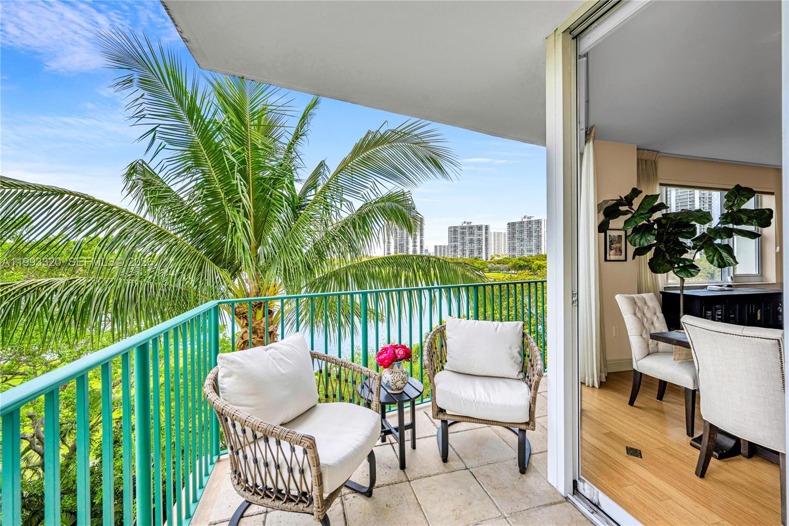 TURNBERRY VLG NO TOWER CO - Residential