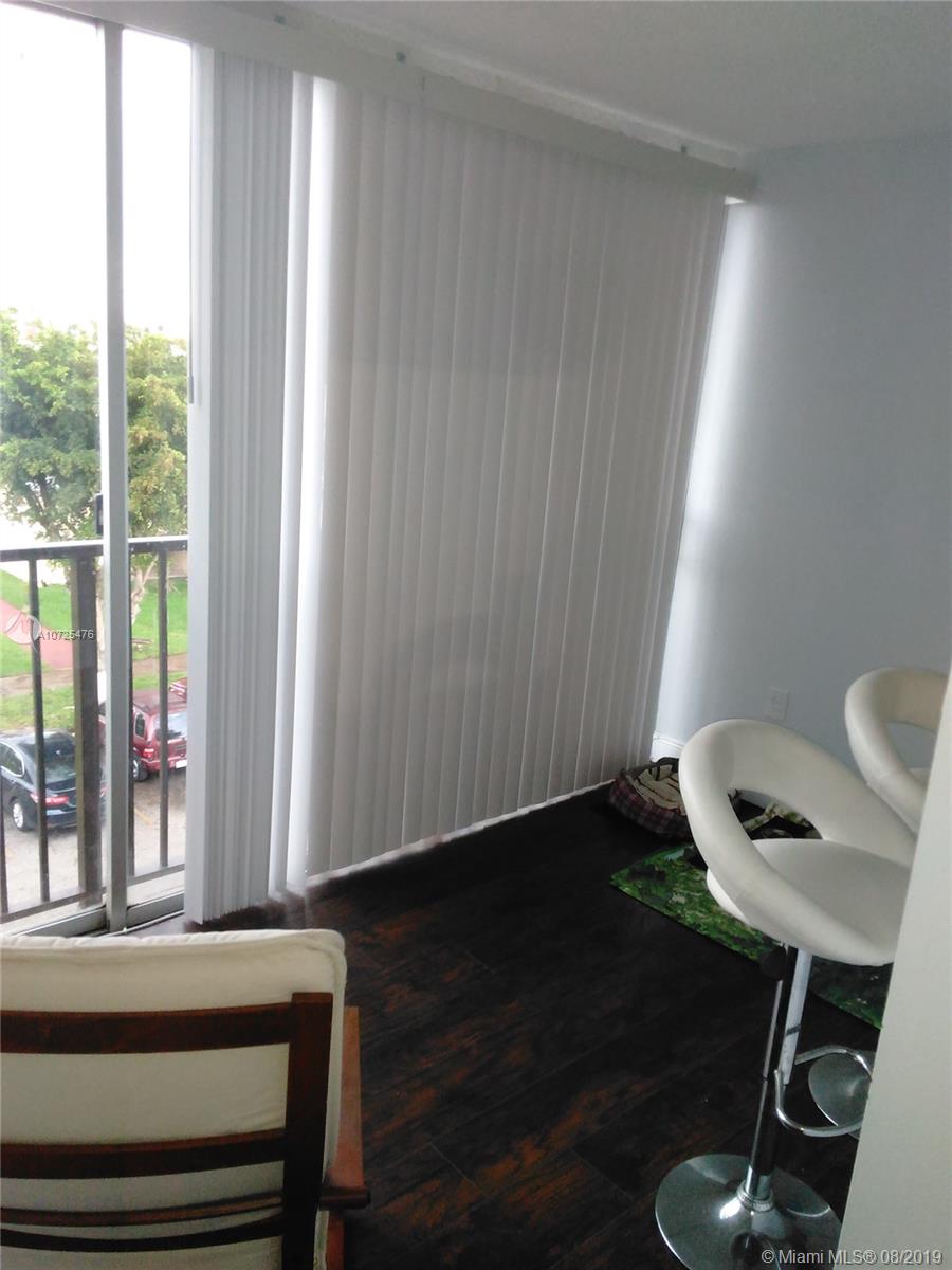 VERSAILLE GARDENS I CONDO - Residential