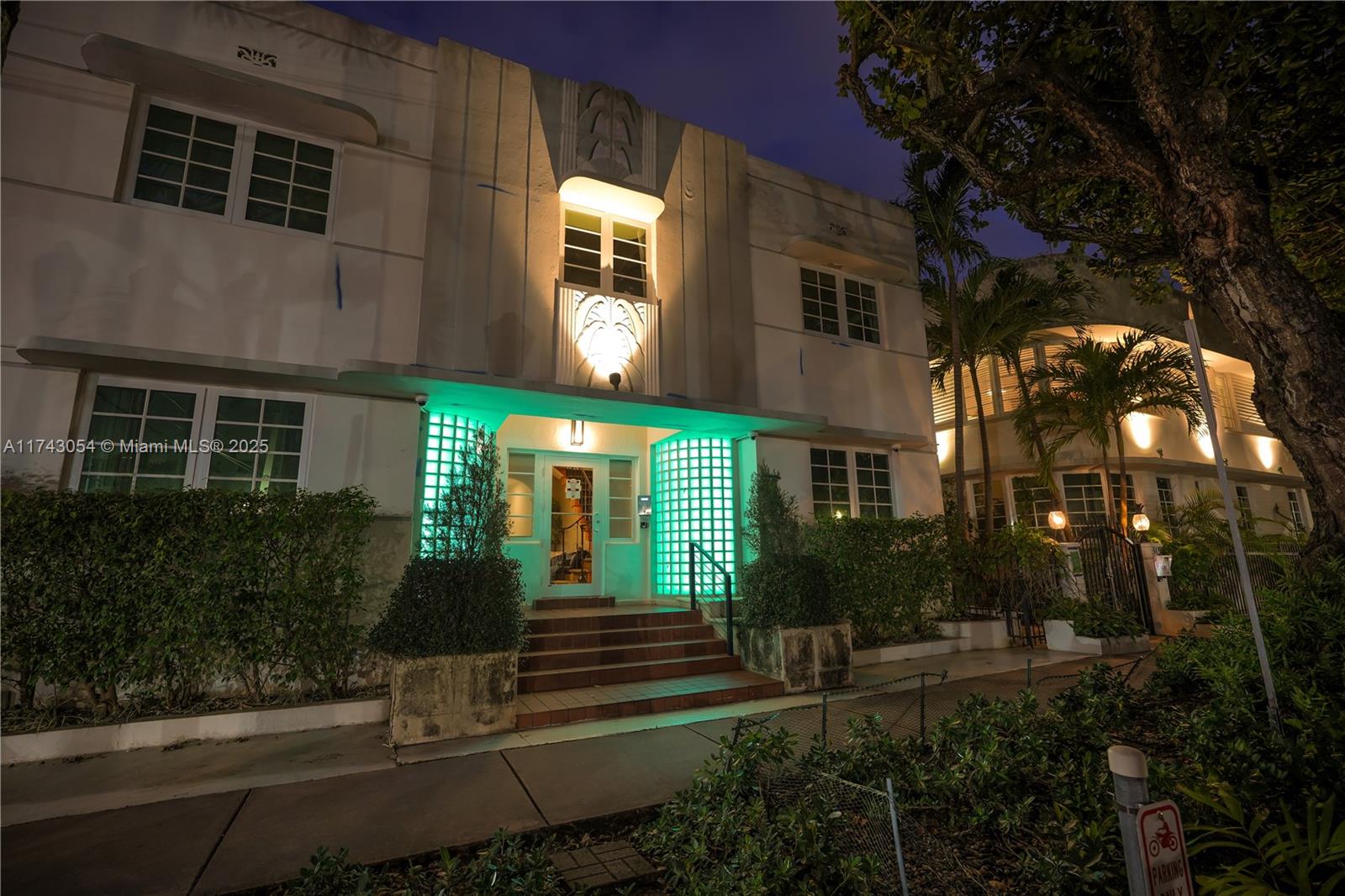 ENCLAVE ON SOUTH BEACH - Residential