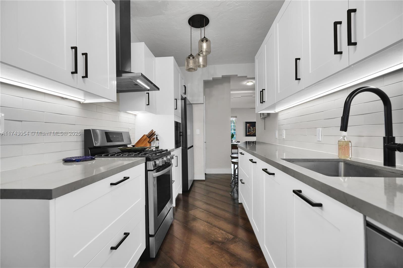 ENCLAVE ON SOUTH BEACH - Residential