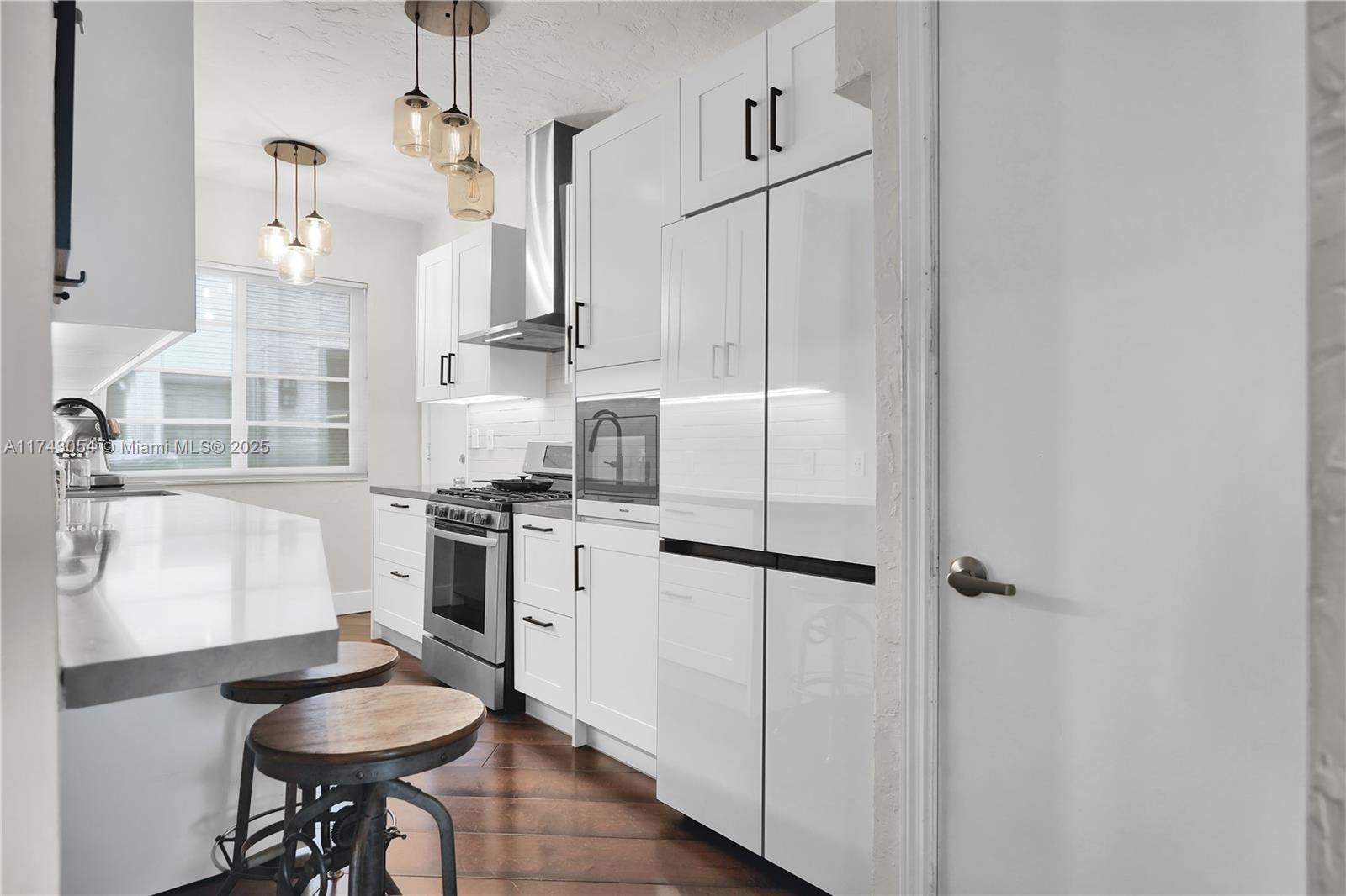 ENCLAVE ON SOUTH BEACH - Residential