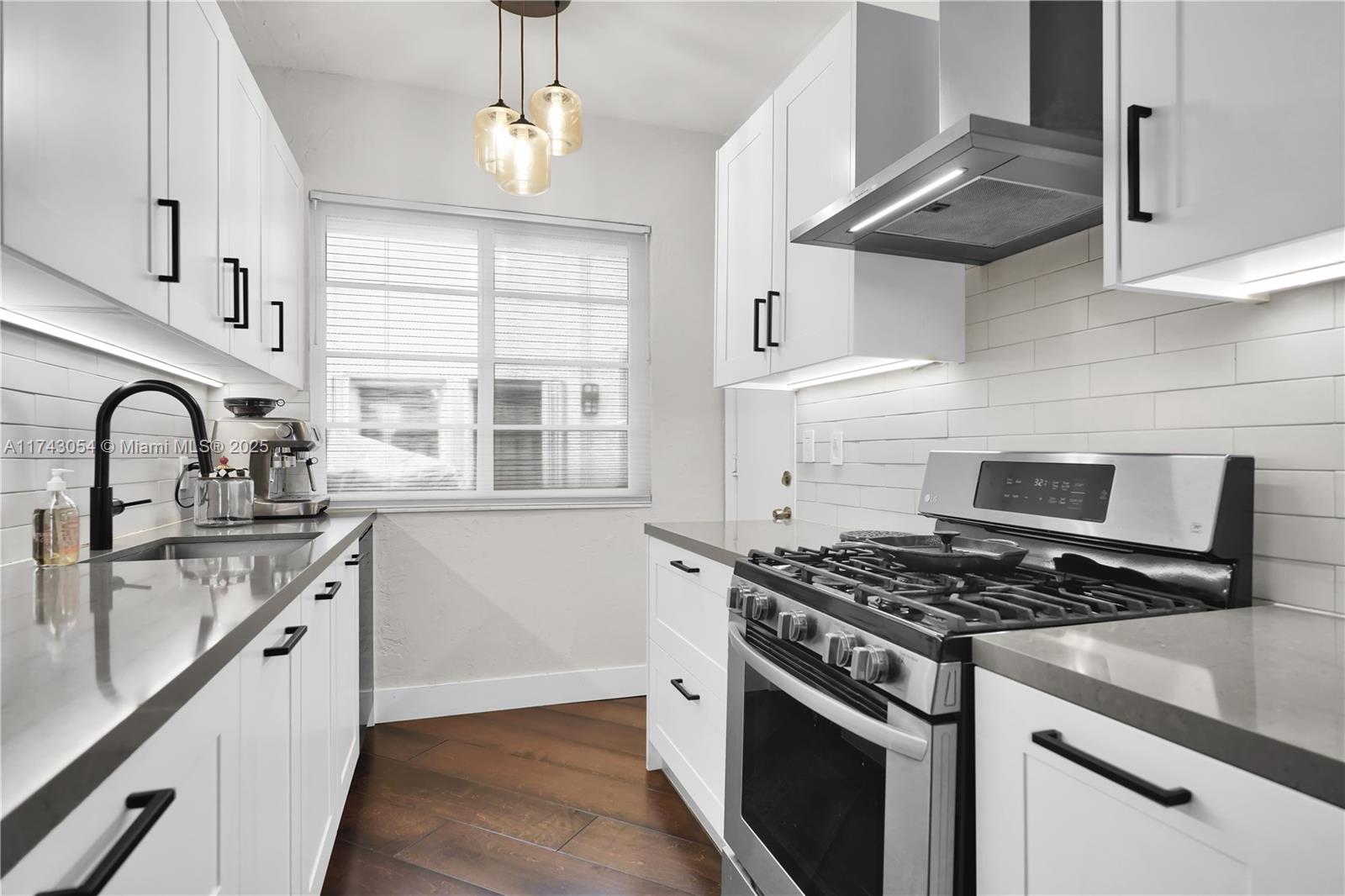 ENCLAVE ON SOUTH BEACH - Residential