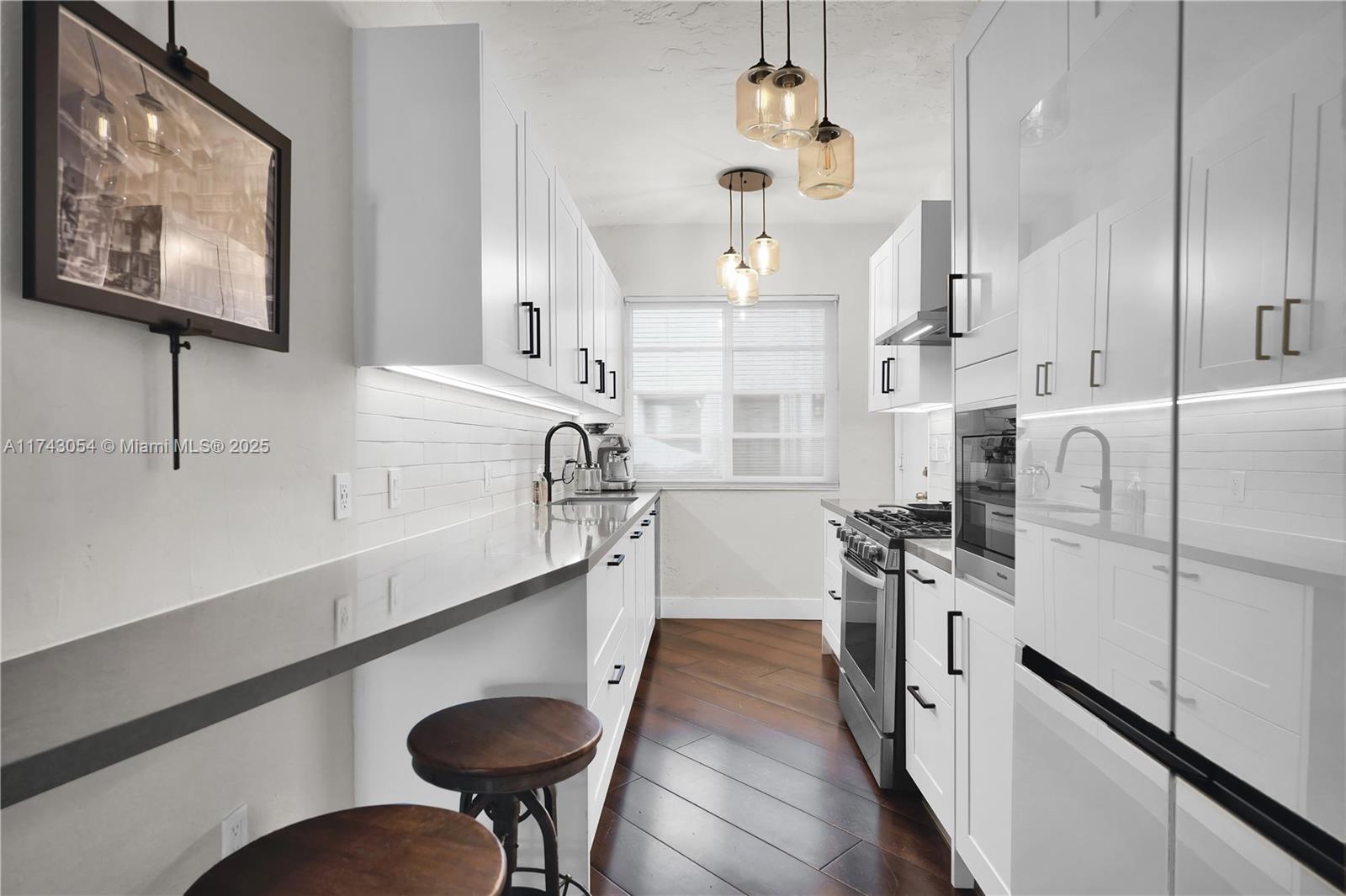 ENCLAVE ON SOUTH BEACH - Residential