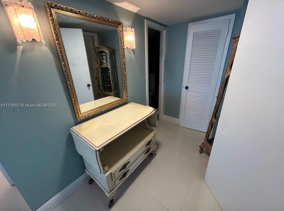 PARKER PLAZA CONDO ESTATE - Residential