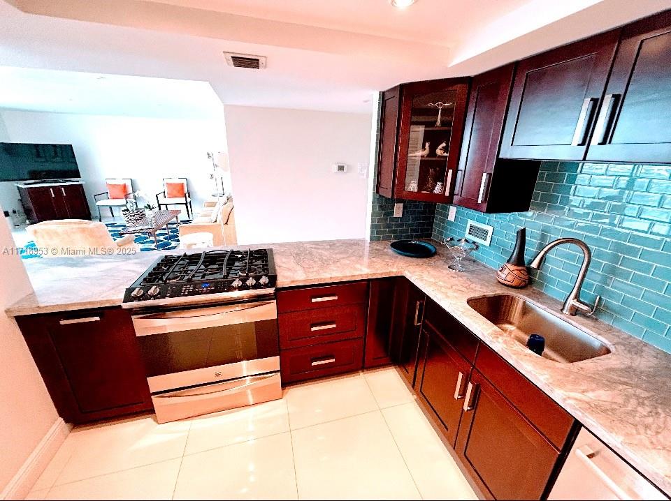 PARKER PLAZA CONDO ESTATE - Residential
