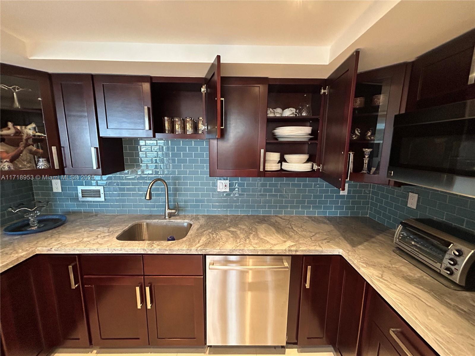 PARKER PLAZA CONDO ESTATE - Residential