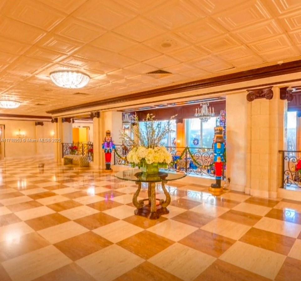 PARKER PLAZA CONDO ESTATE - Residential