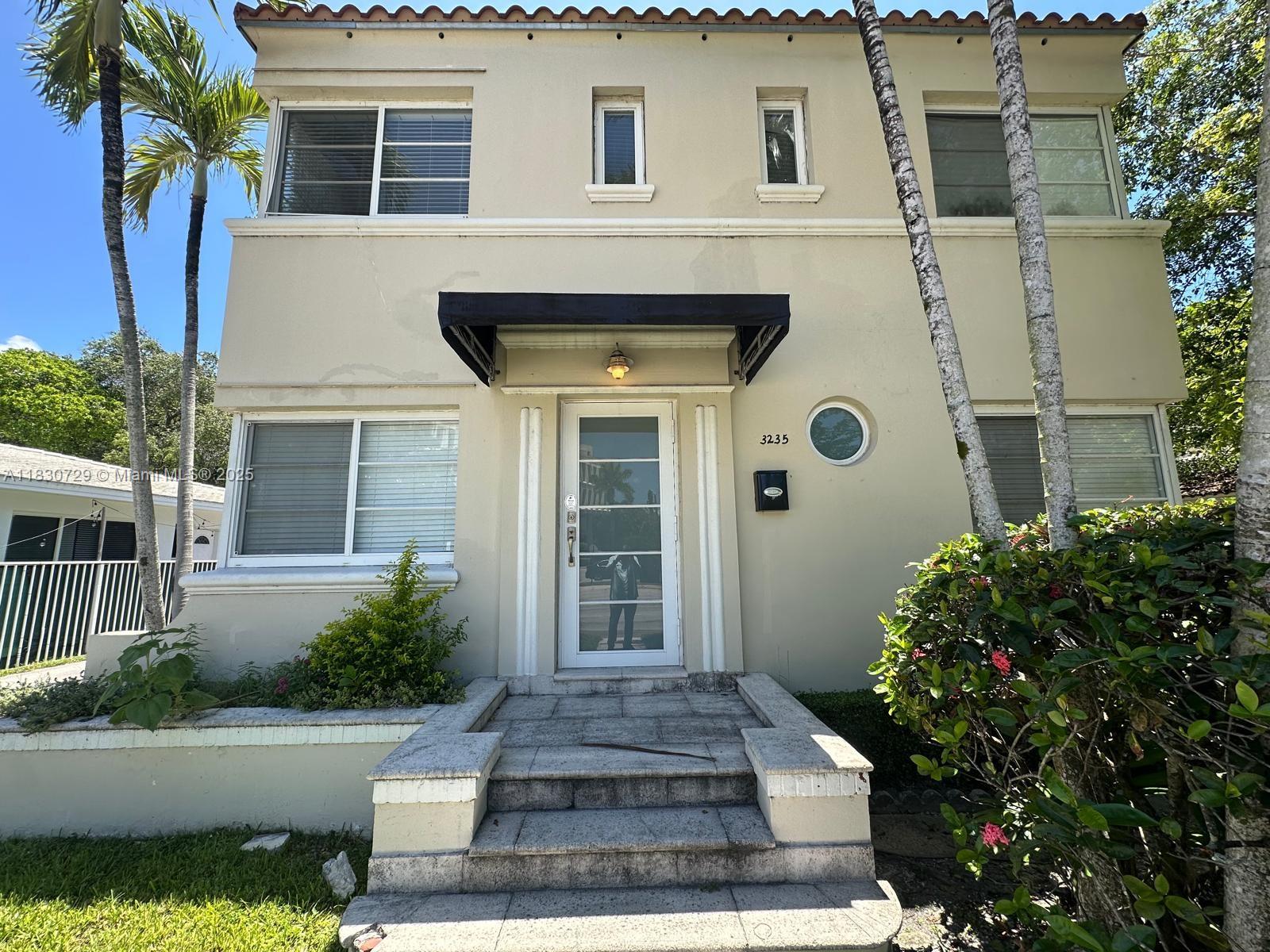 Two one in the heart of Coral Gables, with impact windows, and full set washer dryer. Across from the youth center, comes with 2 parking stalls.
