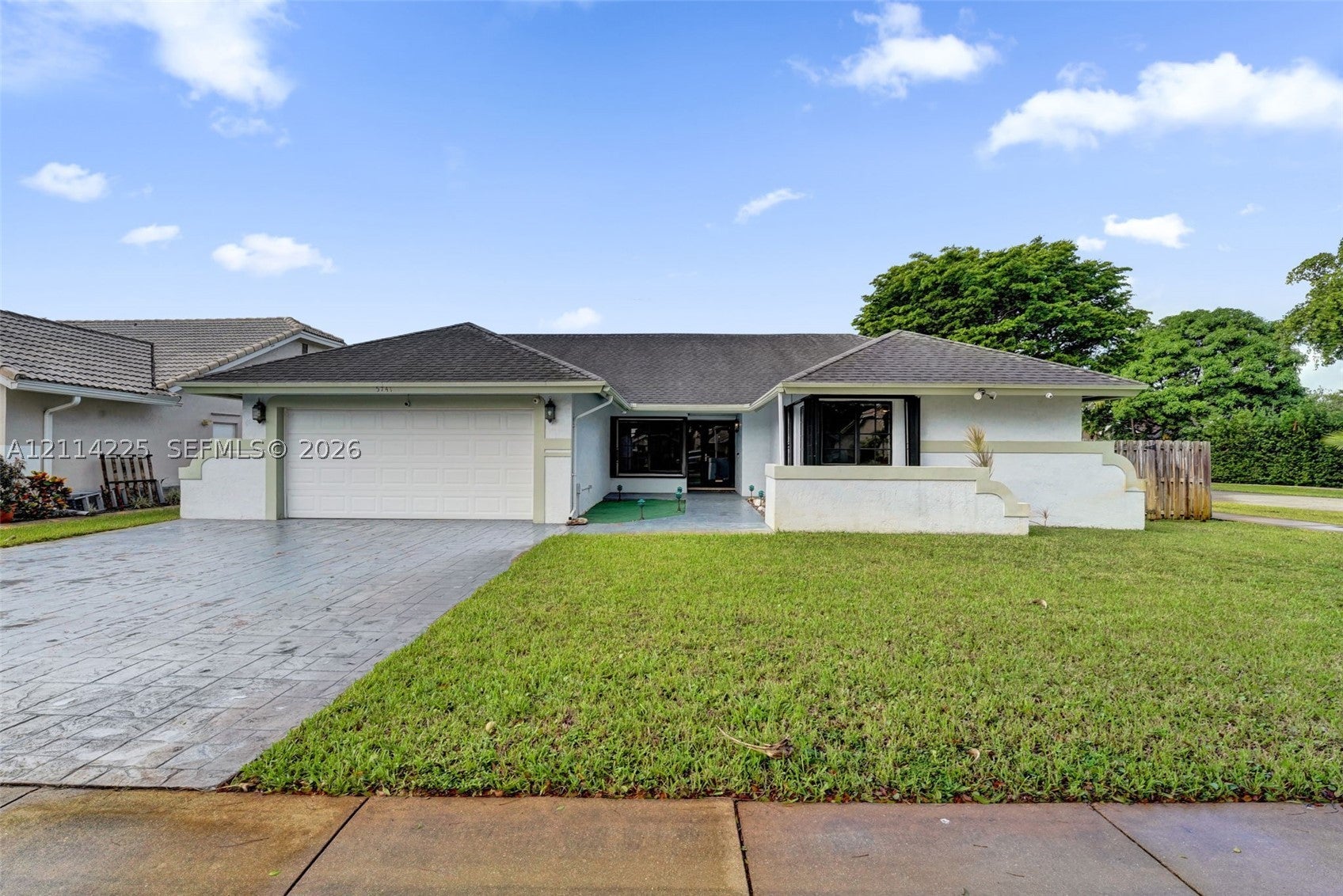 5741 SW 88th Ter