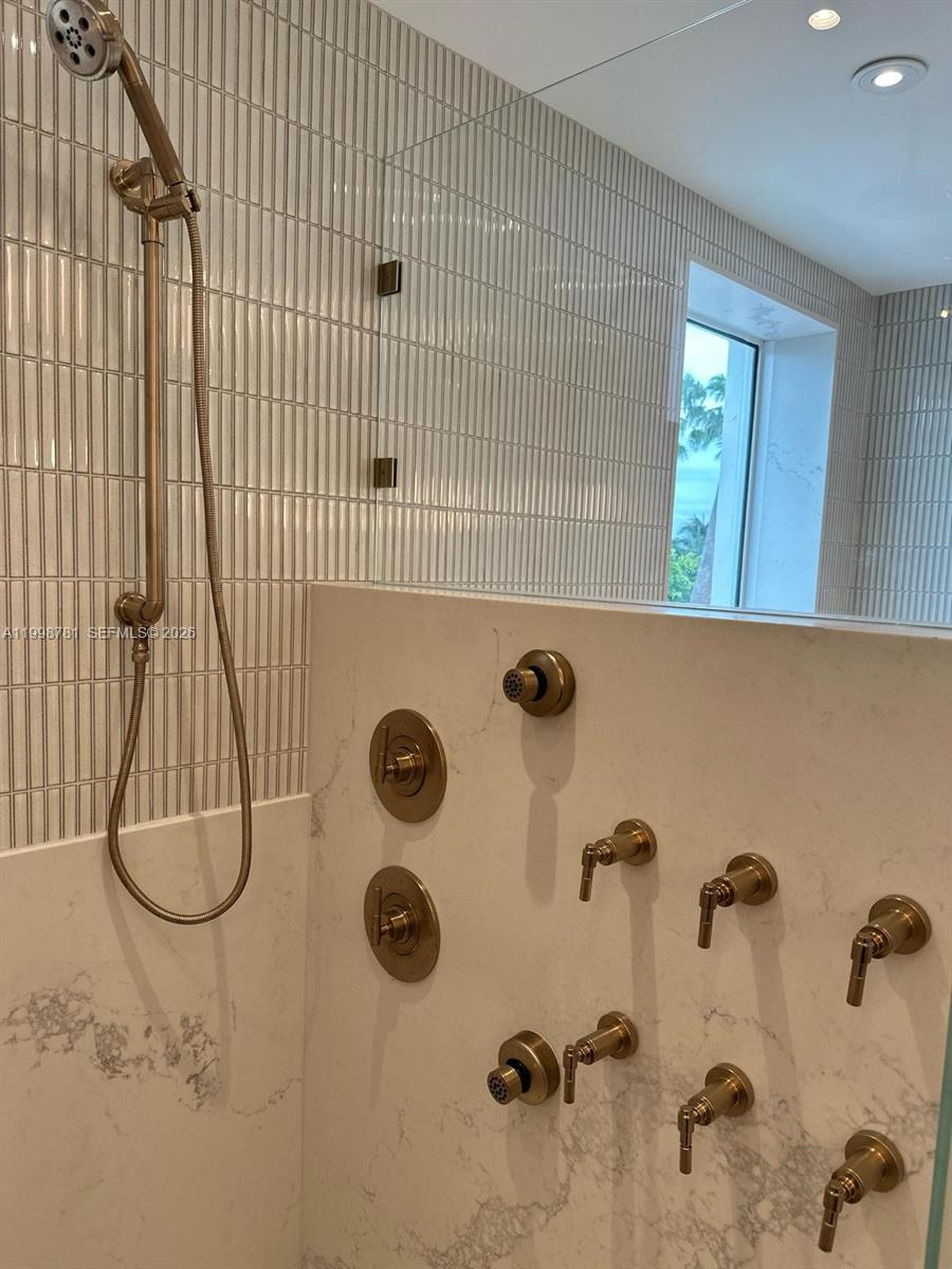 LAKE VILLA TWO CONDO - Residential