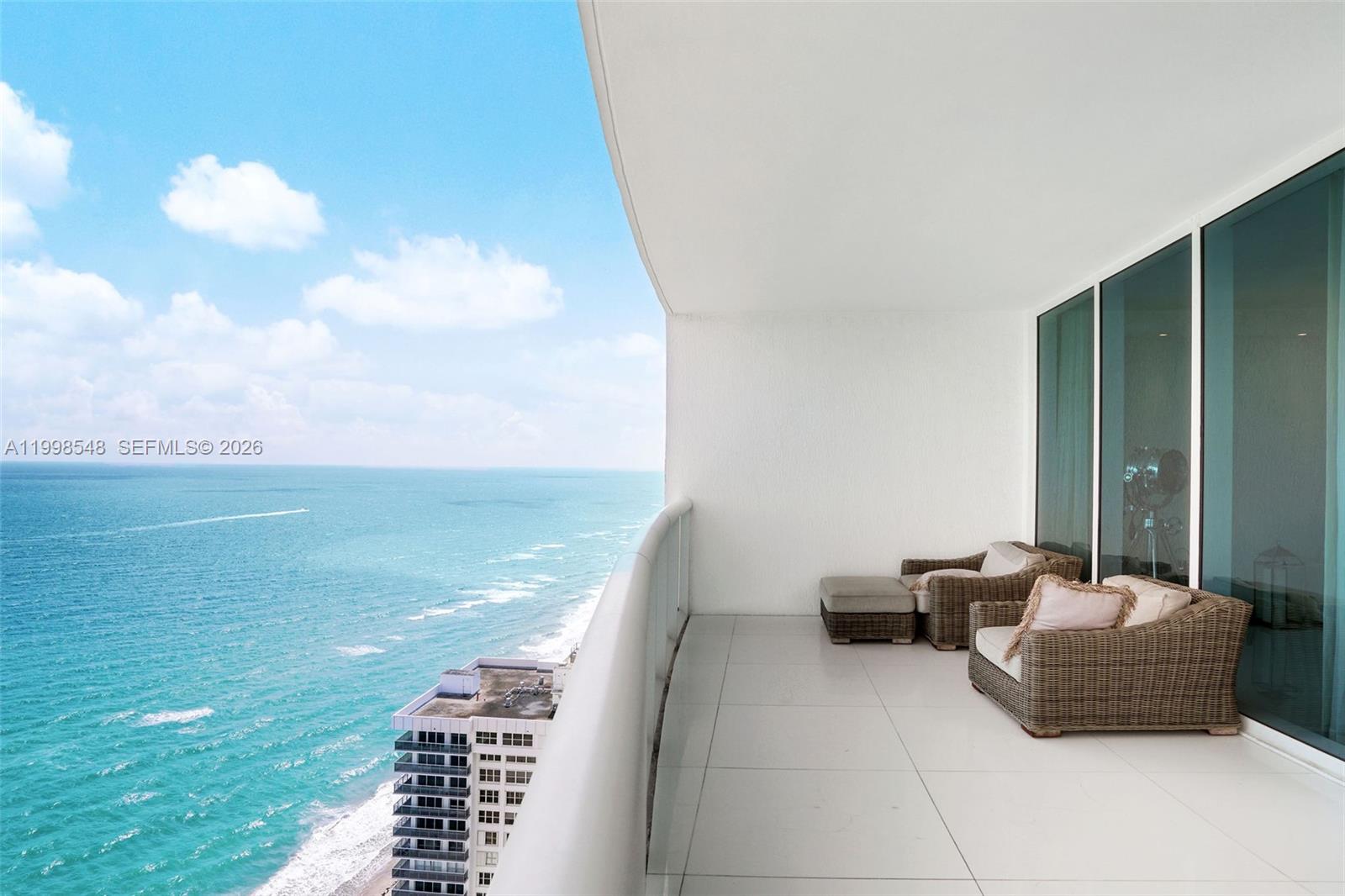 2711 HOLLYWOOD BEACH COND - Residential