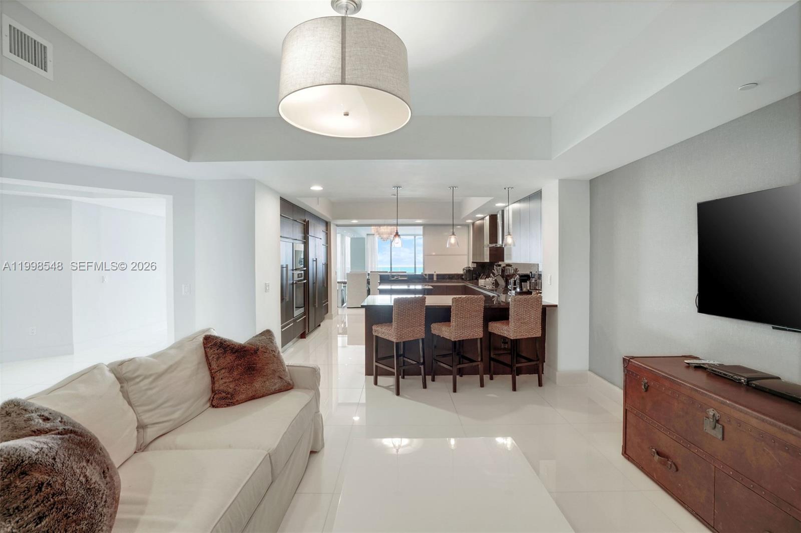 2711 HOLLYWOOD BEACH COND - Residential