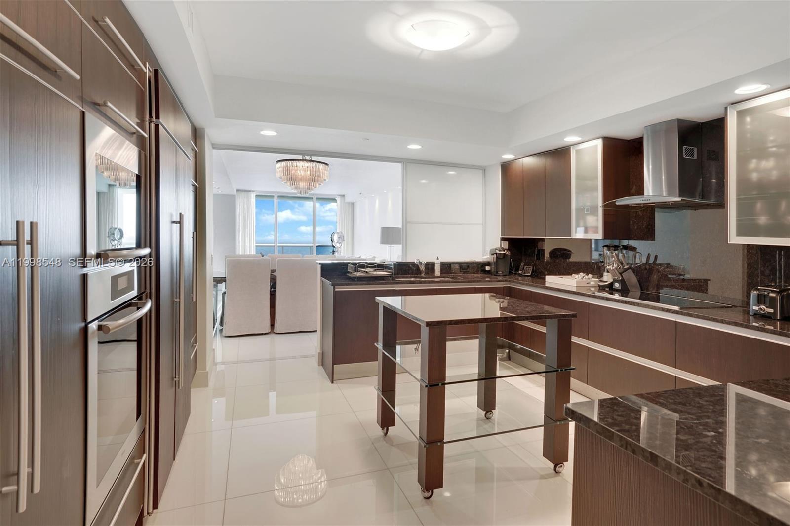 2711 HOLLYWOOD BEACH COND - Residential