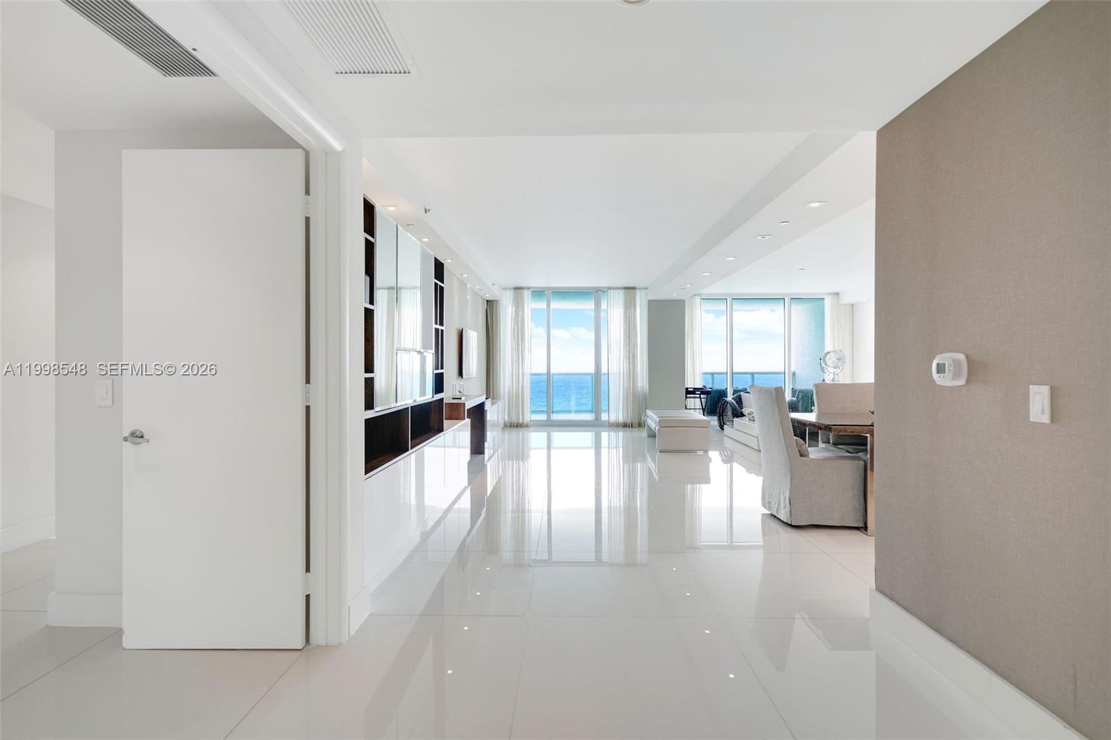 2711 HOLLYWOOD BEACH COND - Residential