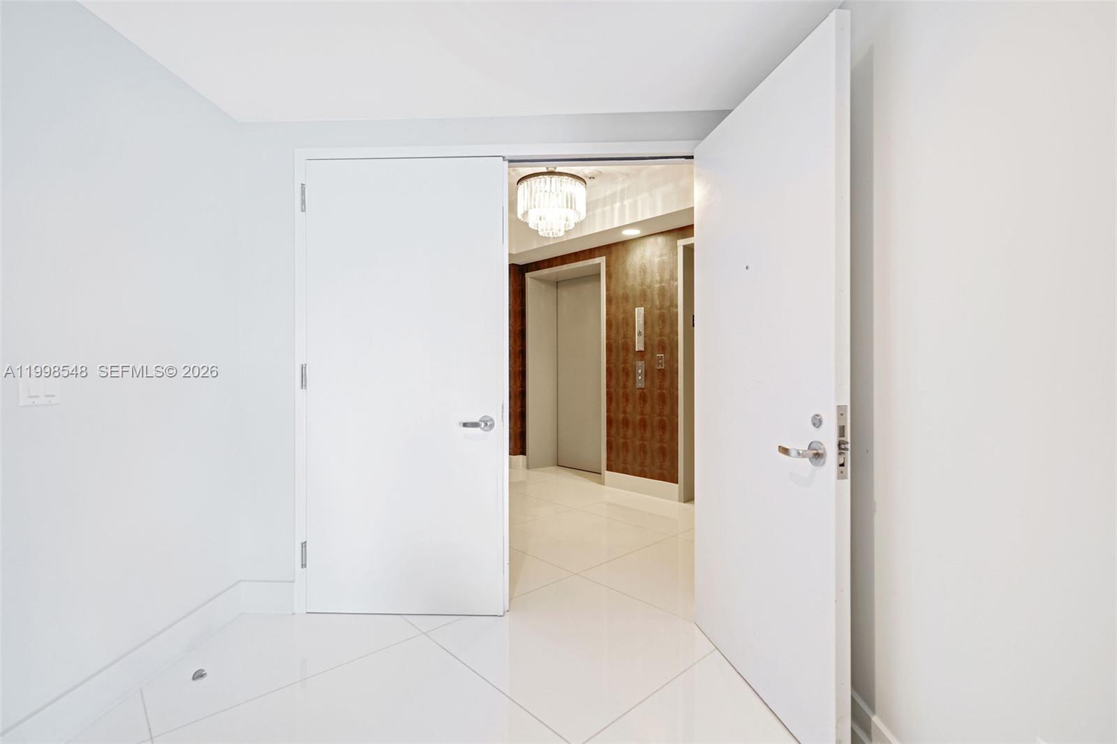 2711 HOLLYWOOD BEACH COND - Residential