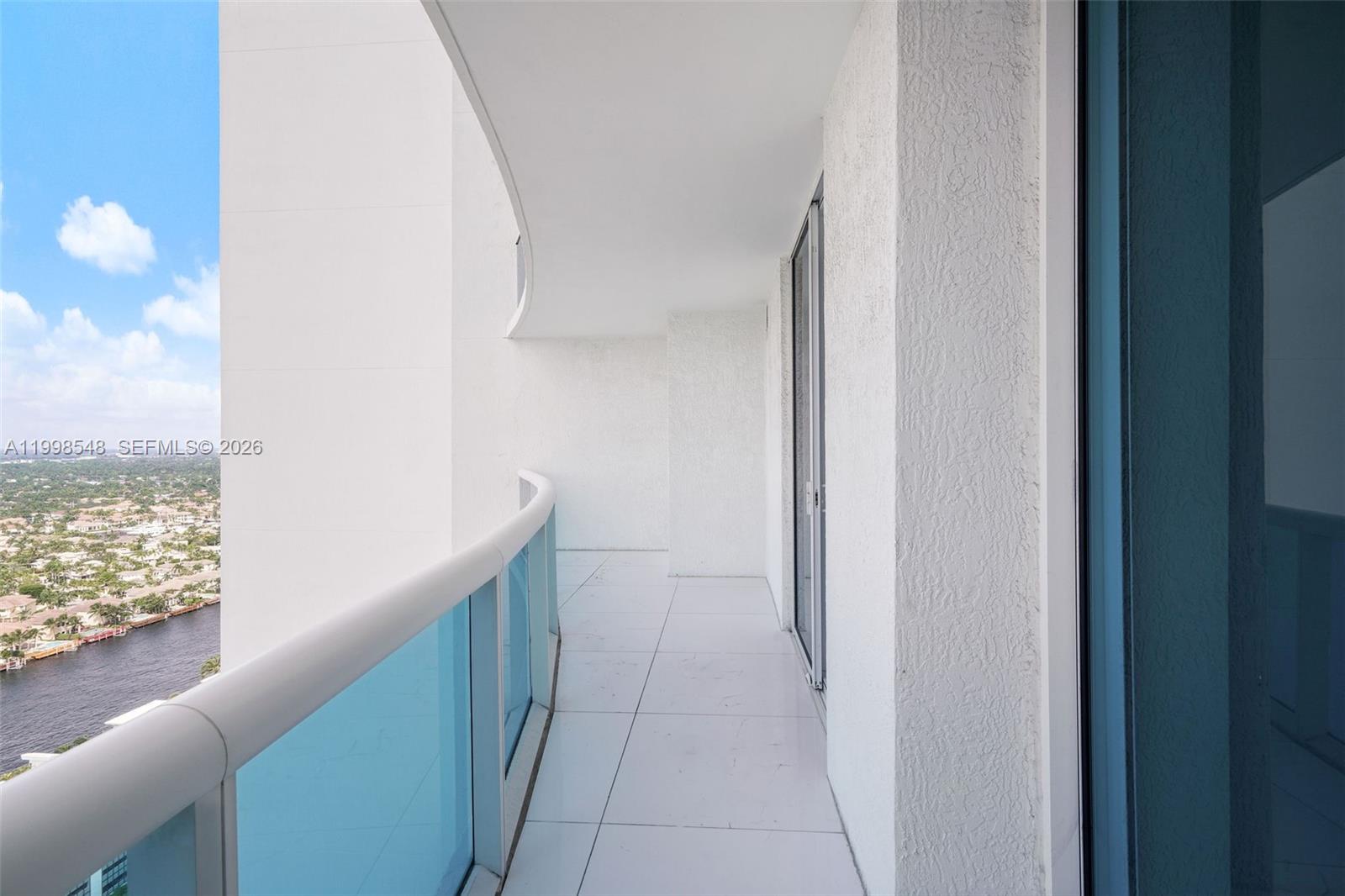 2711 HOLLYWOOD BEACH COND - Residential